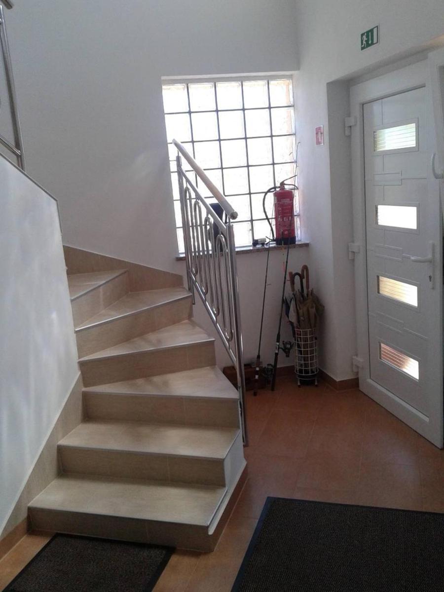 Apartment Mit- Mir view 5