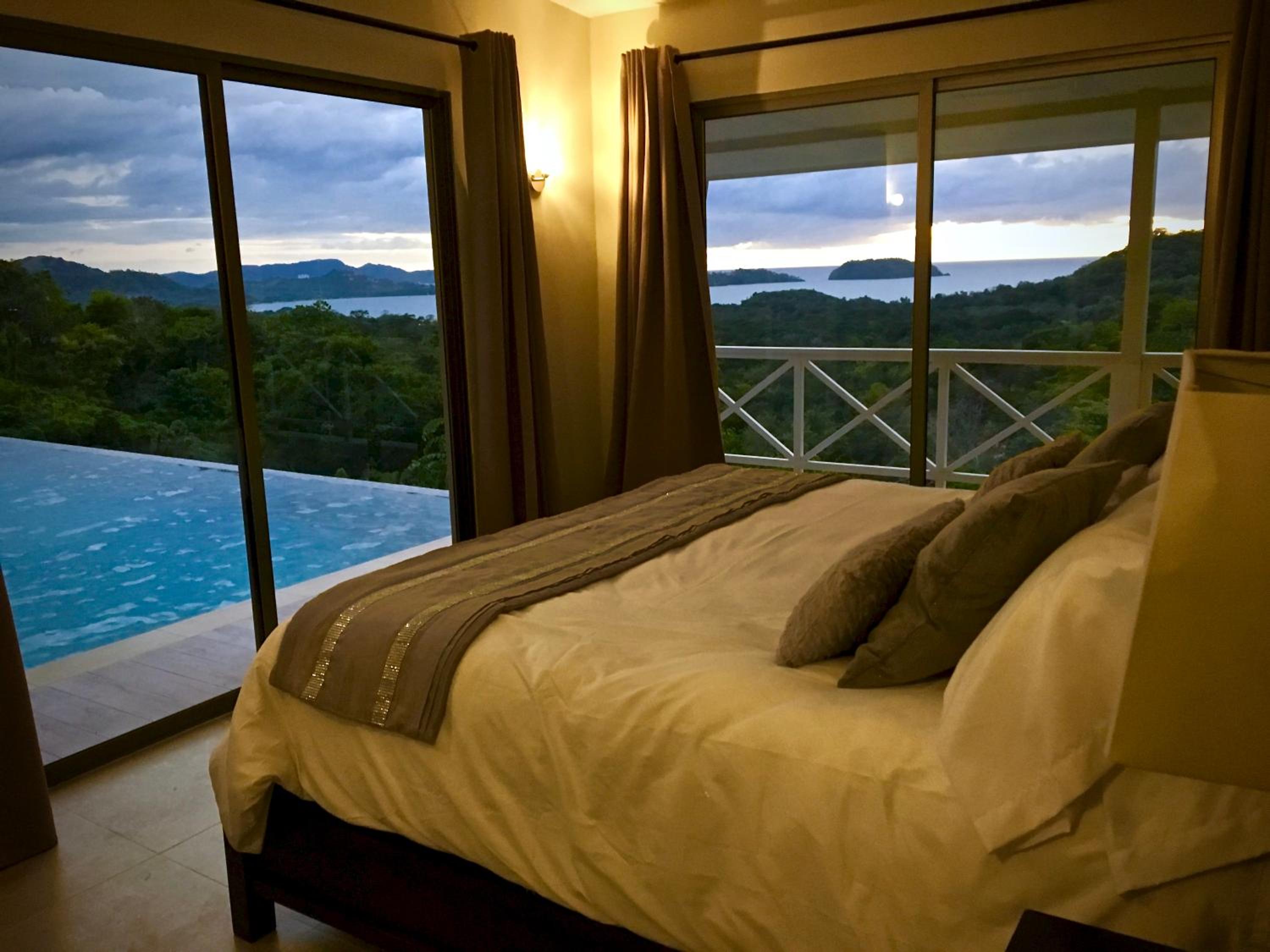 Amazing ocean view Villa vista Chocoyas view 3