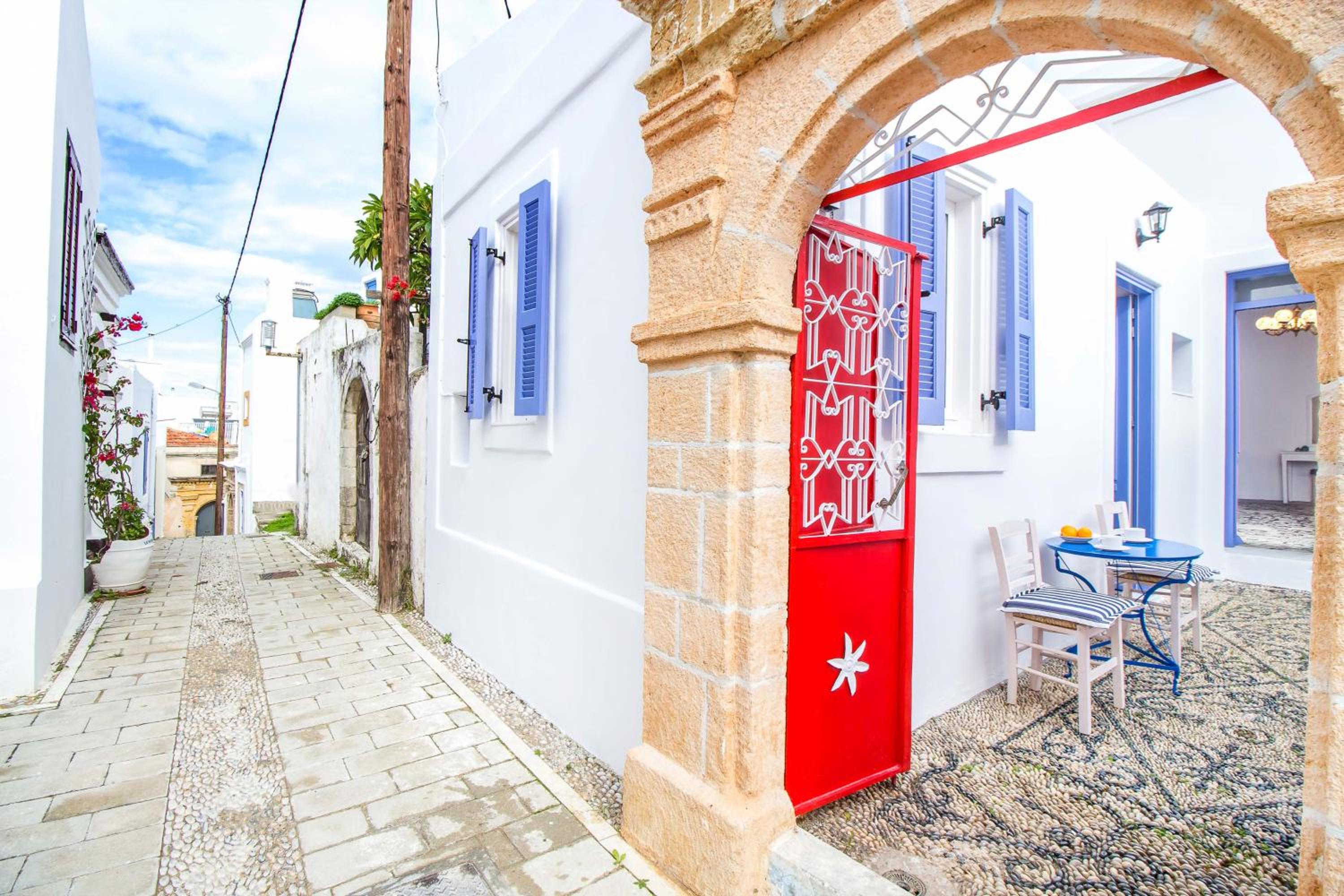 The red door in Koskinou