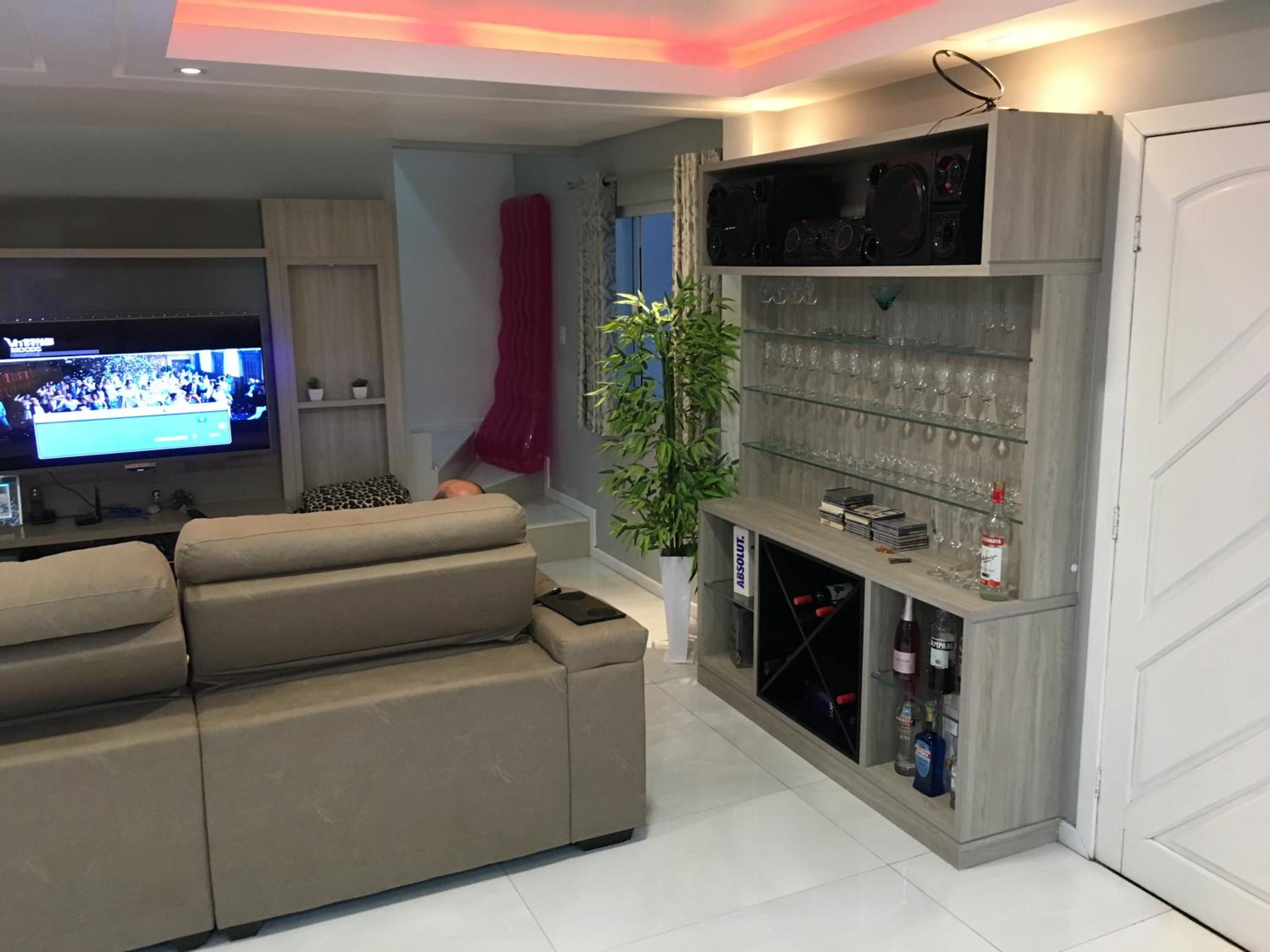 Casa com Piscina temporada