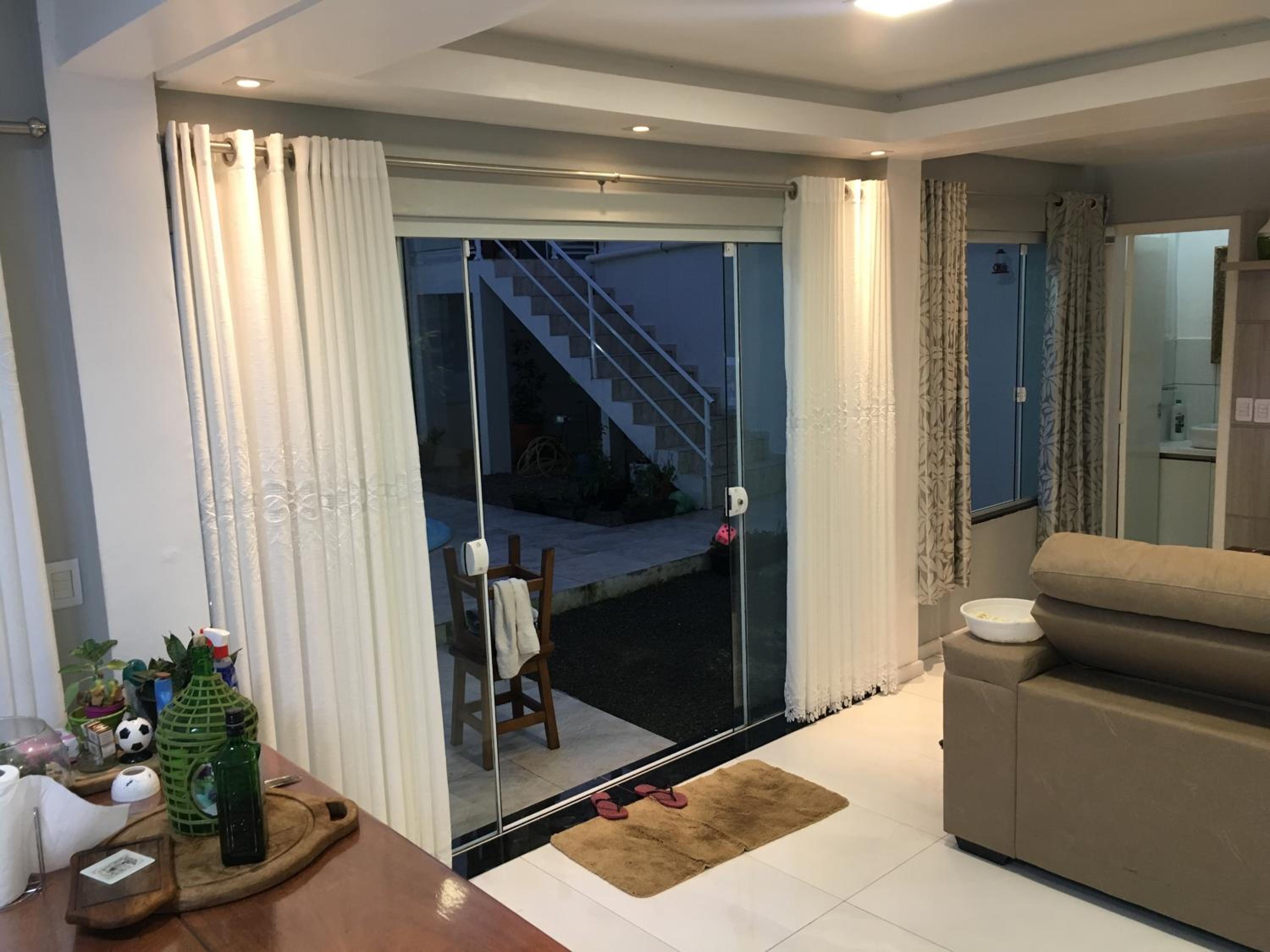 Casa com Piscina temporada
