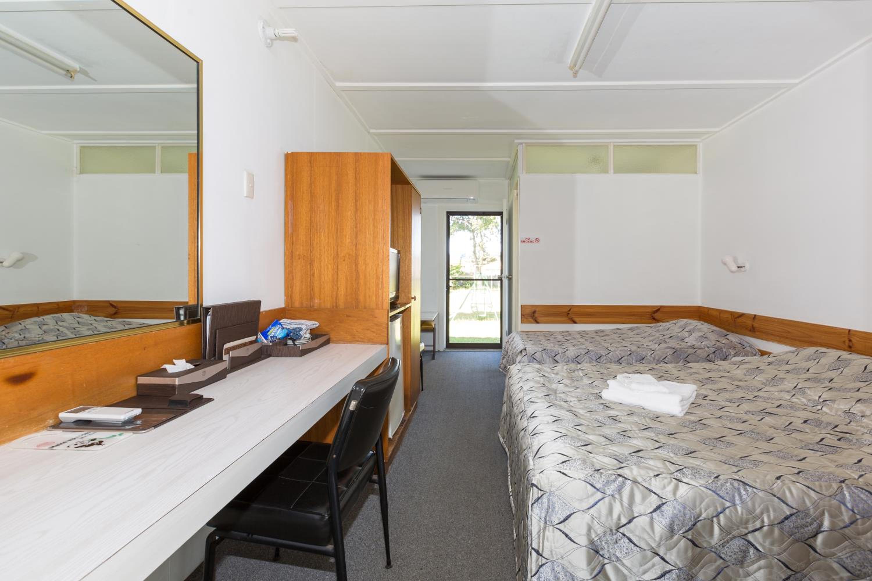 Eden Nimo Motel