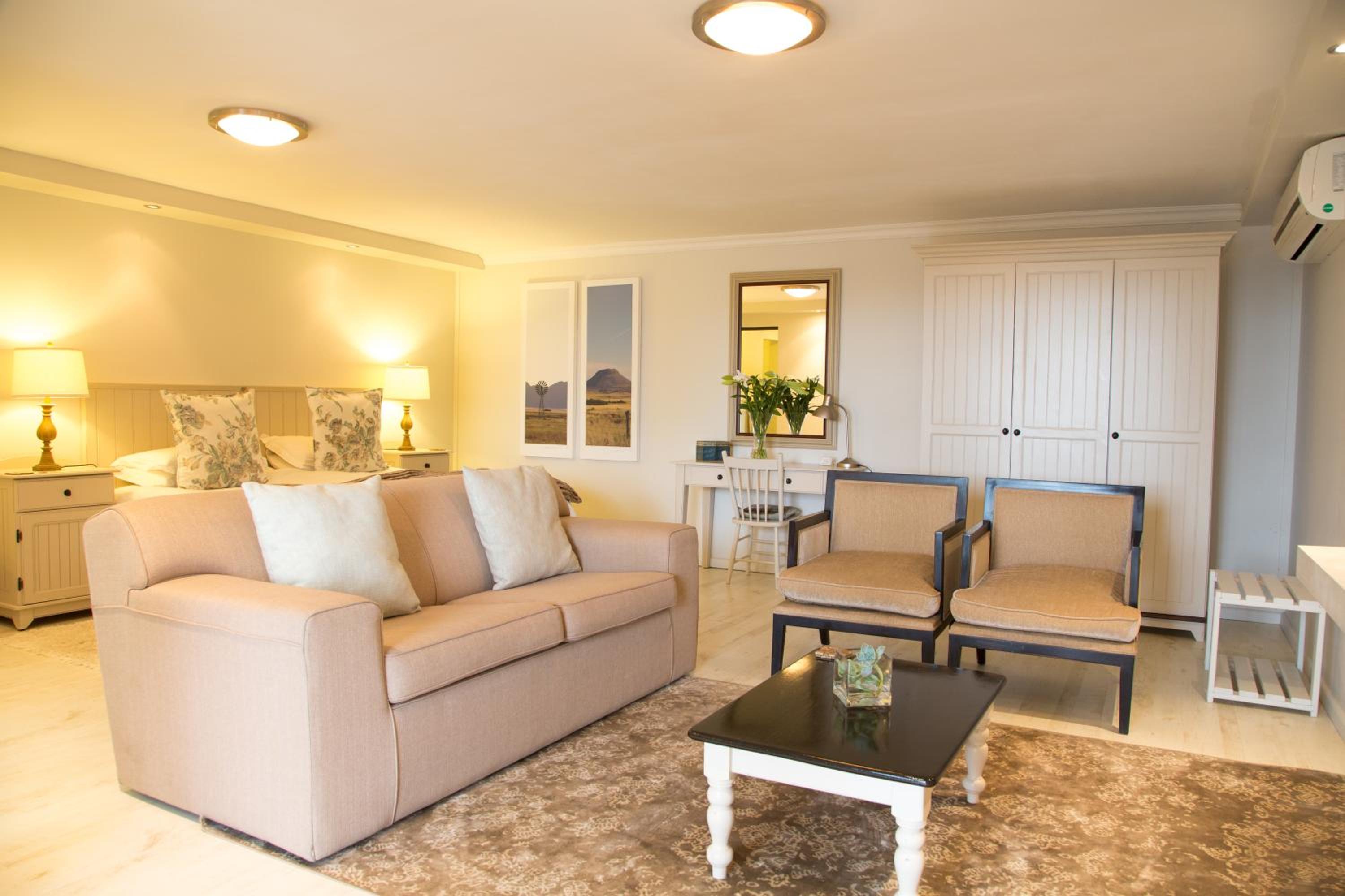 Four Palms Accommodation