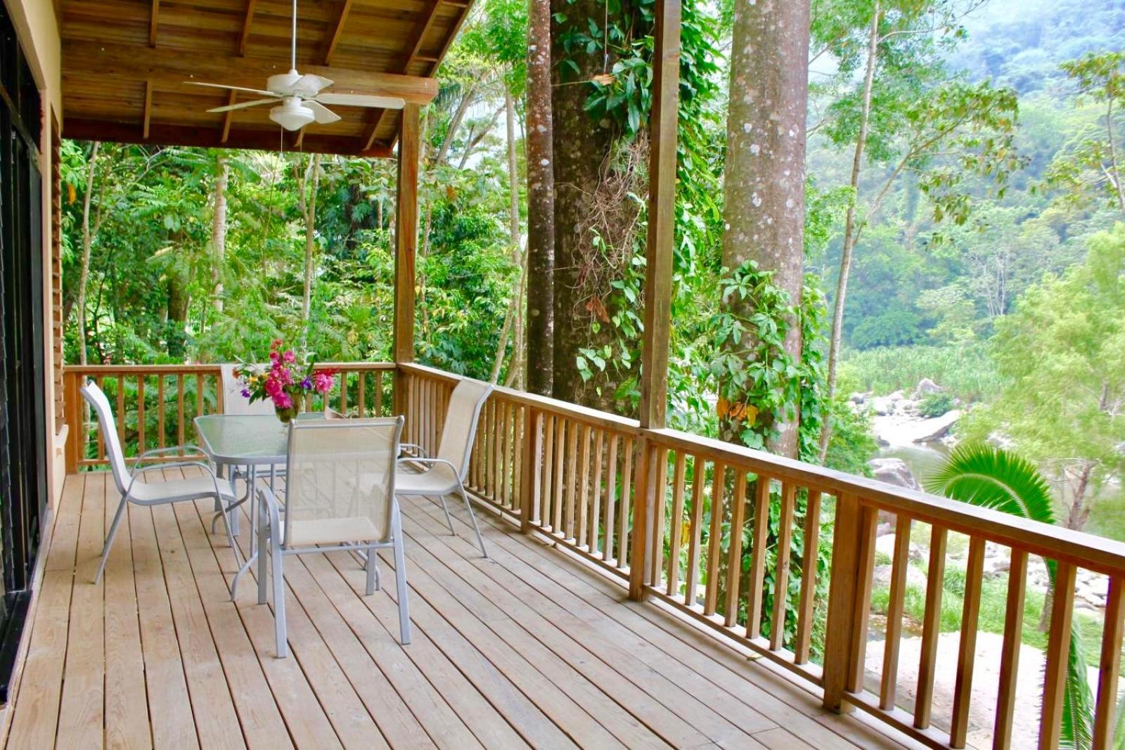 Villas Pico Bonito