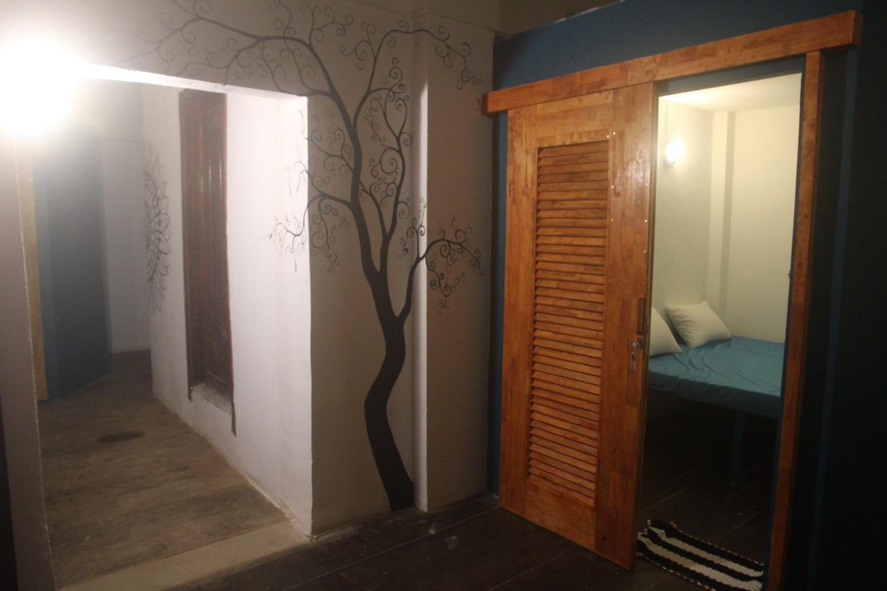 Pomme Hostel Restaurant & Bar - Private Sleeping Cabins view 5