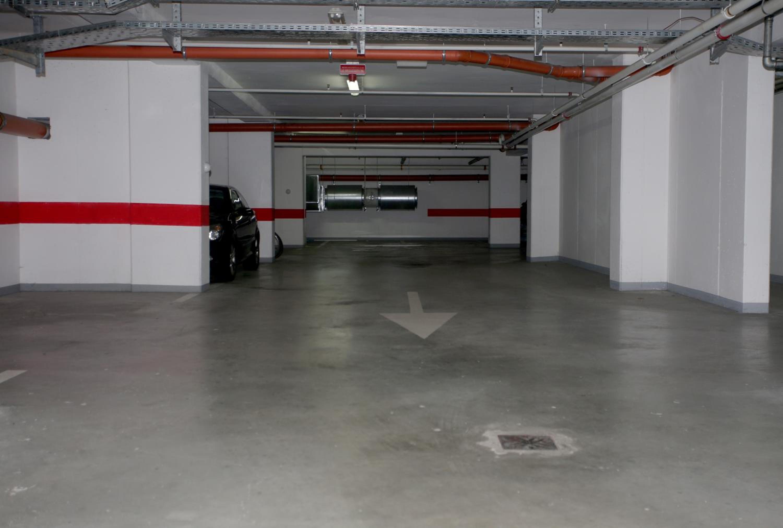 Apartment Andro,Trnje, private garage view 4