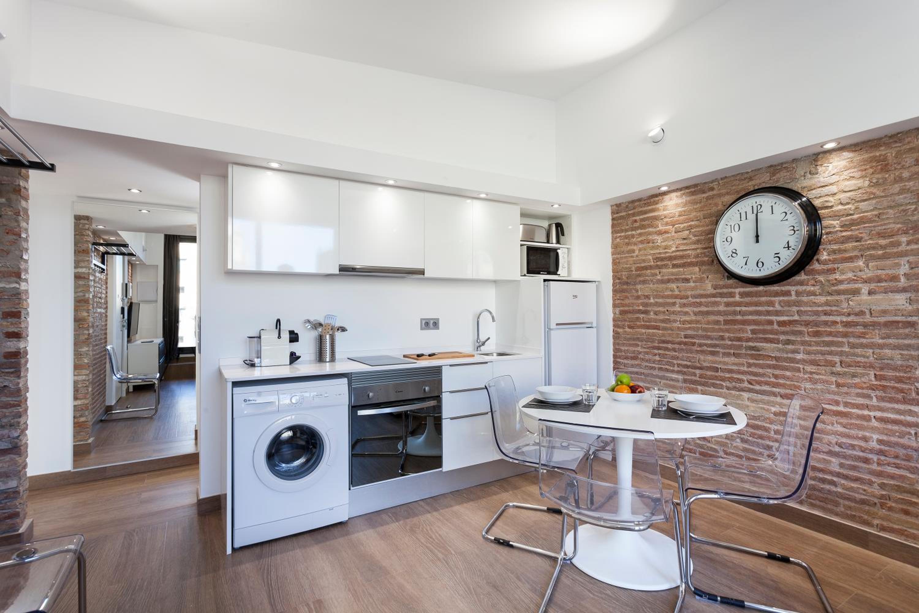 AB Paral·lel Spacious Apartments
