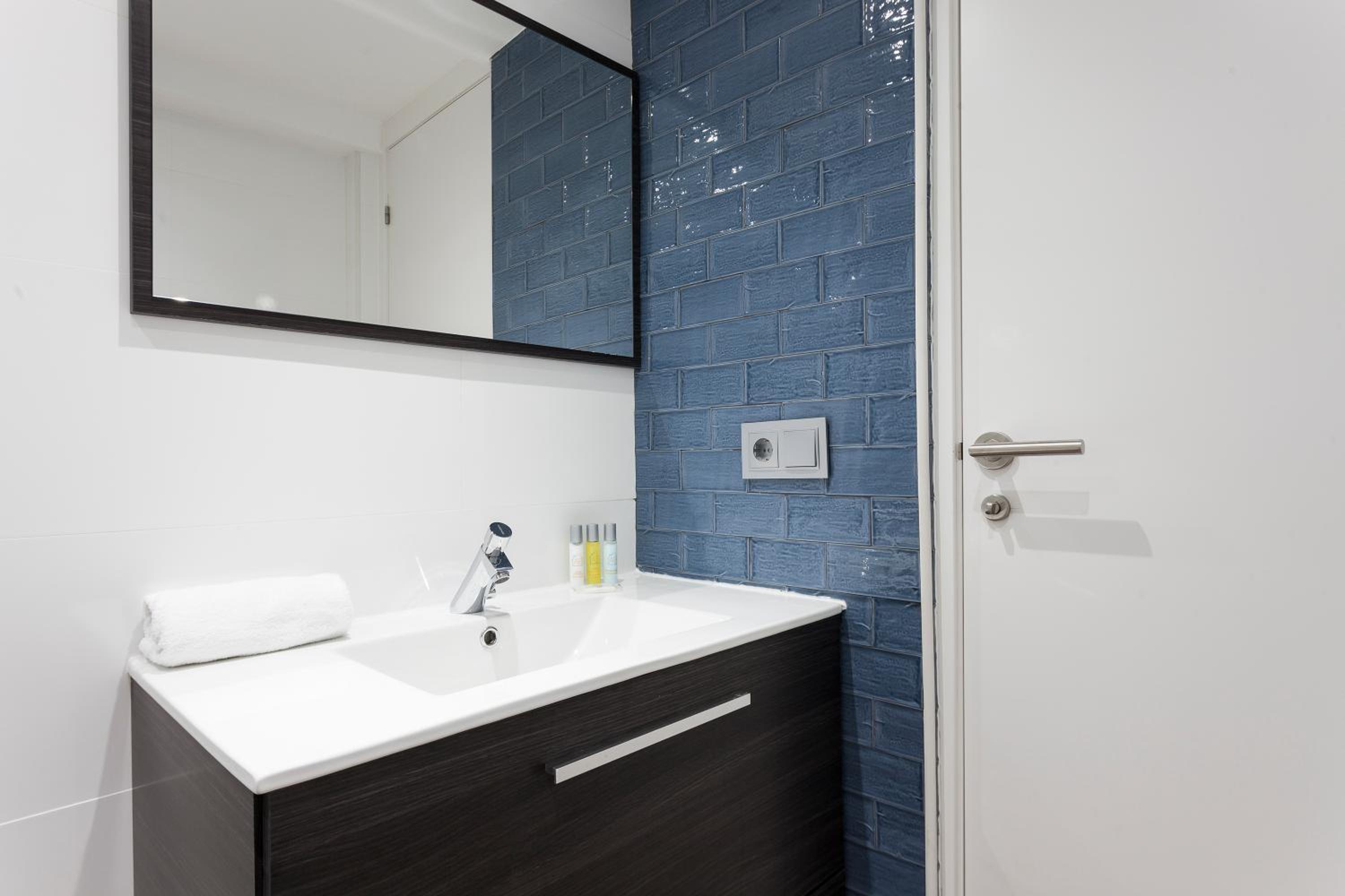 AB Paral·lel Spacious Apartments