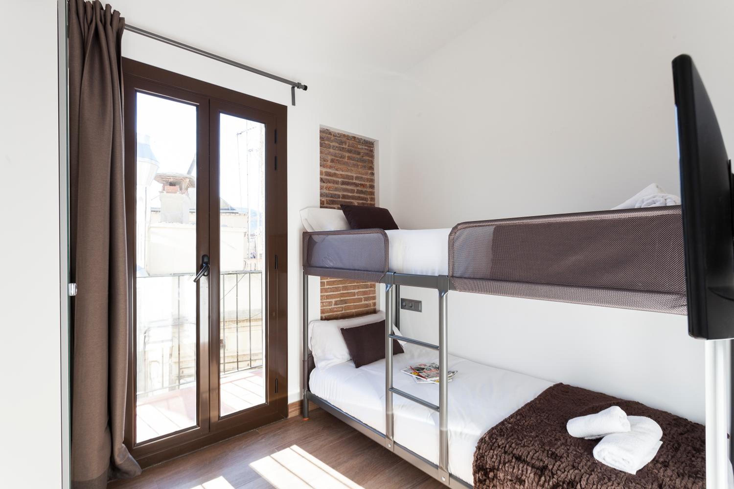 AB Paral·lel Spacious Apartments