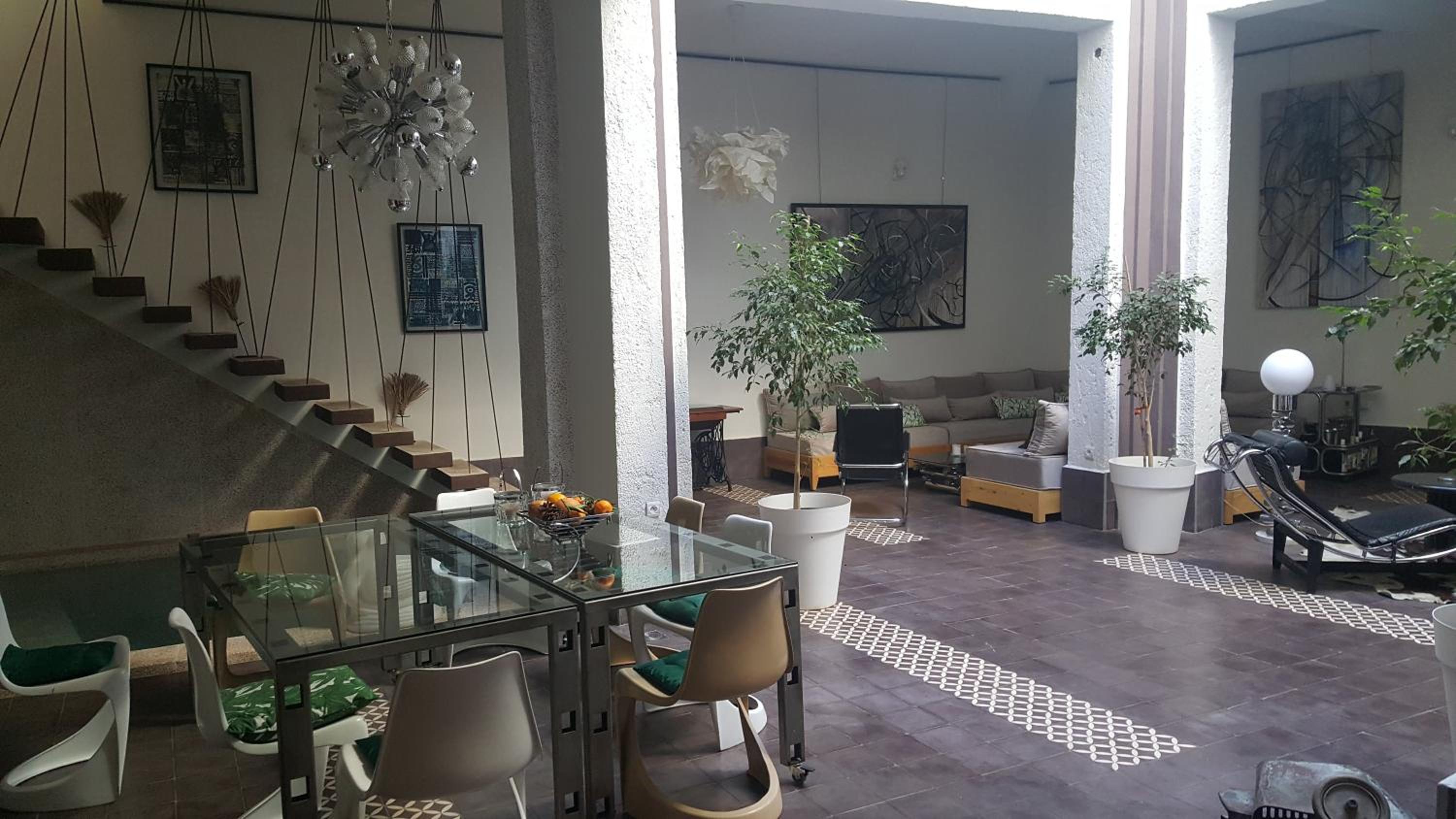 lounge