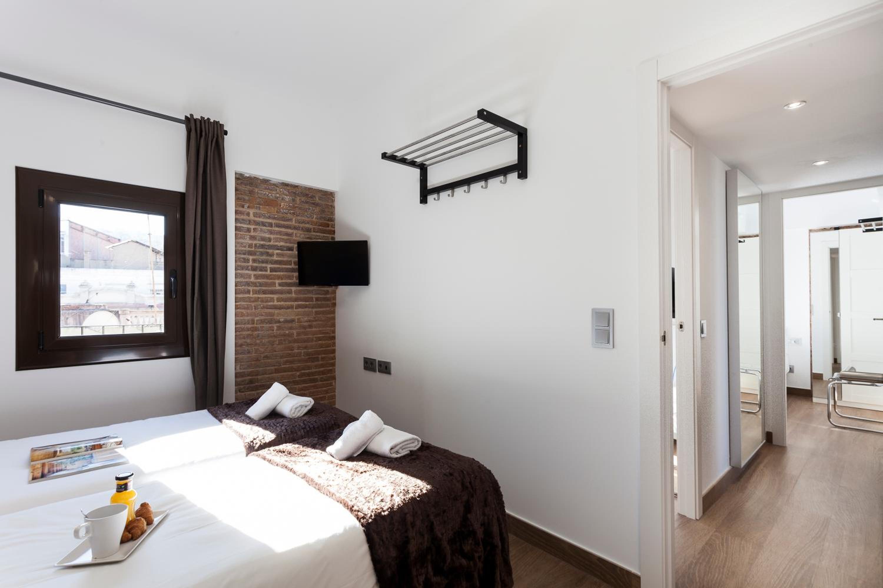 AB Paral·lel Spacious Apartments