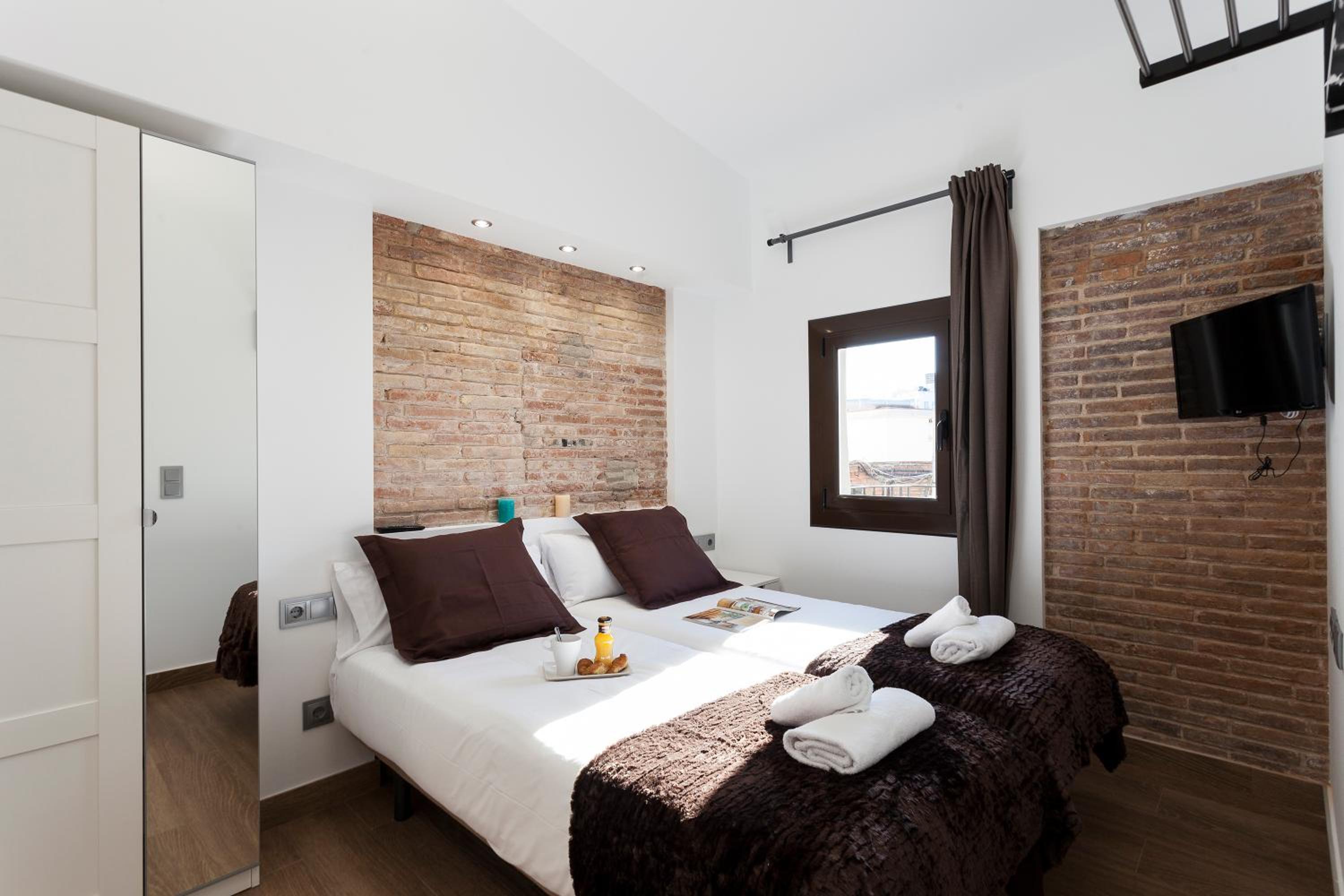 AB Paral·lel Spacious Apartments
