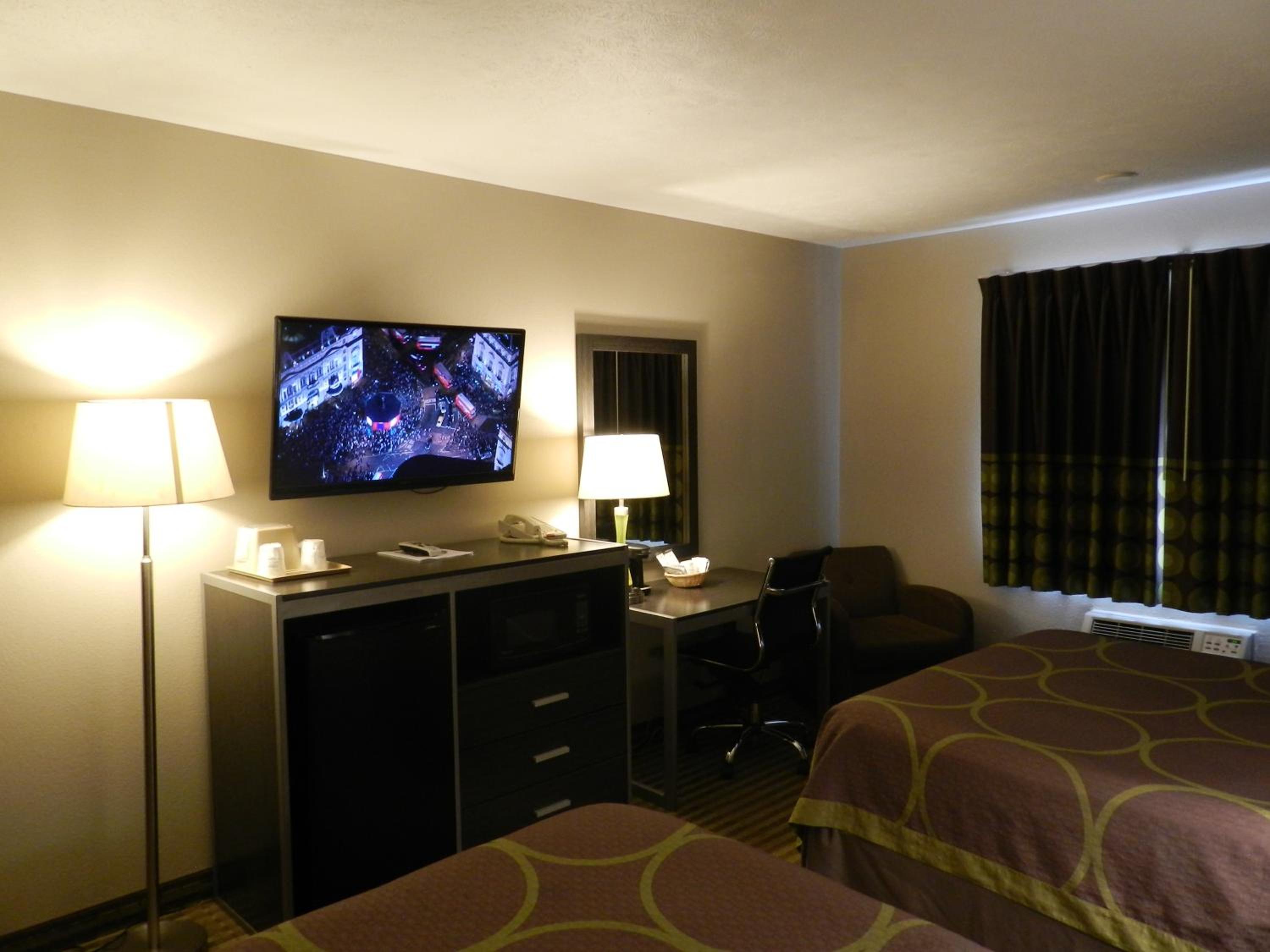 Super 8 by Wyndham Fremont NE view 4