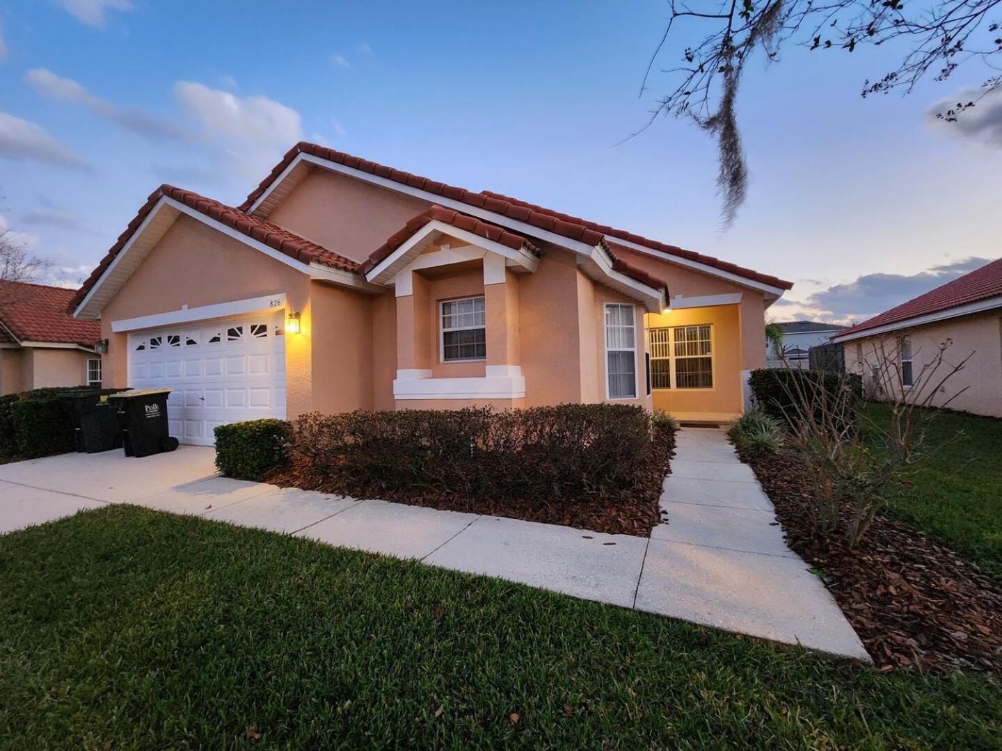 Disney rooms, pool table, private pool, spa, wifi, Universal 24 miles, Disney 10 miles