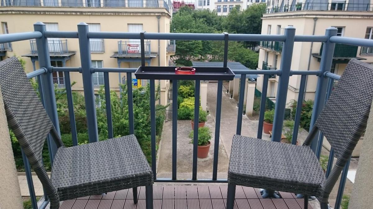Apartment in Chessy very near Disneyland view 2