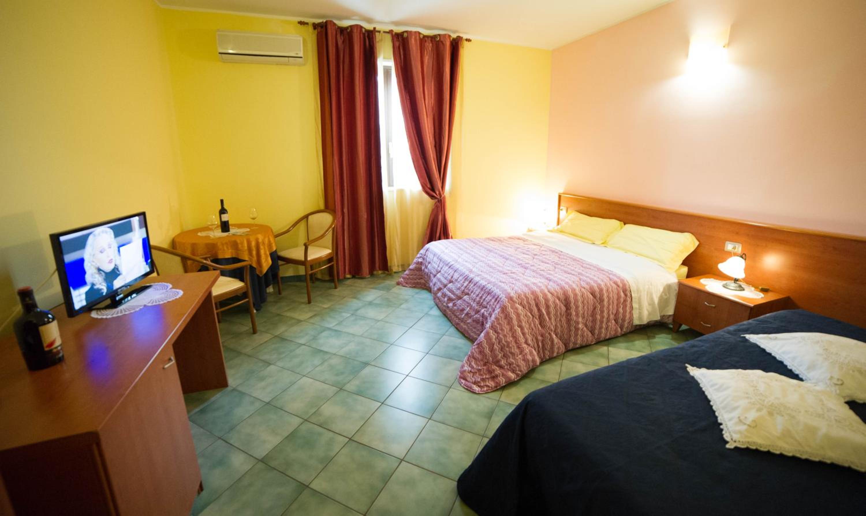 hotel room