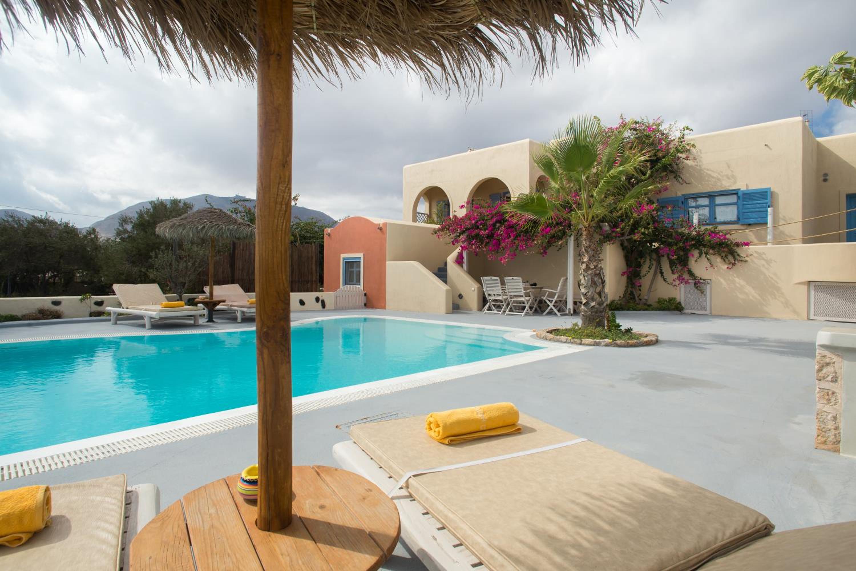 Theros Houses Santorini