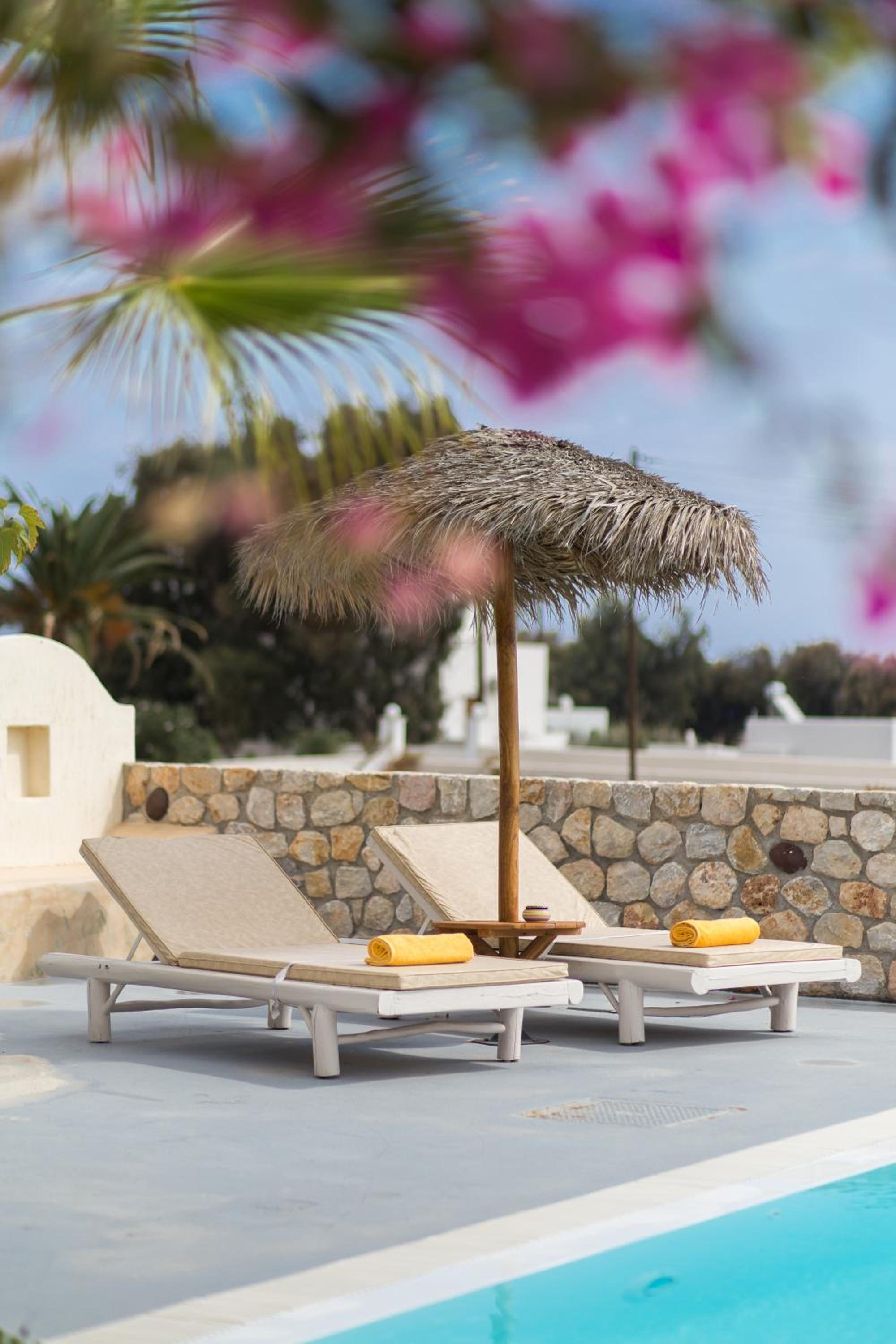 Theros Houses Santorini