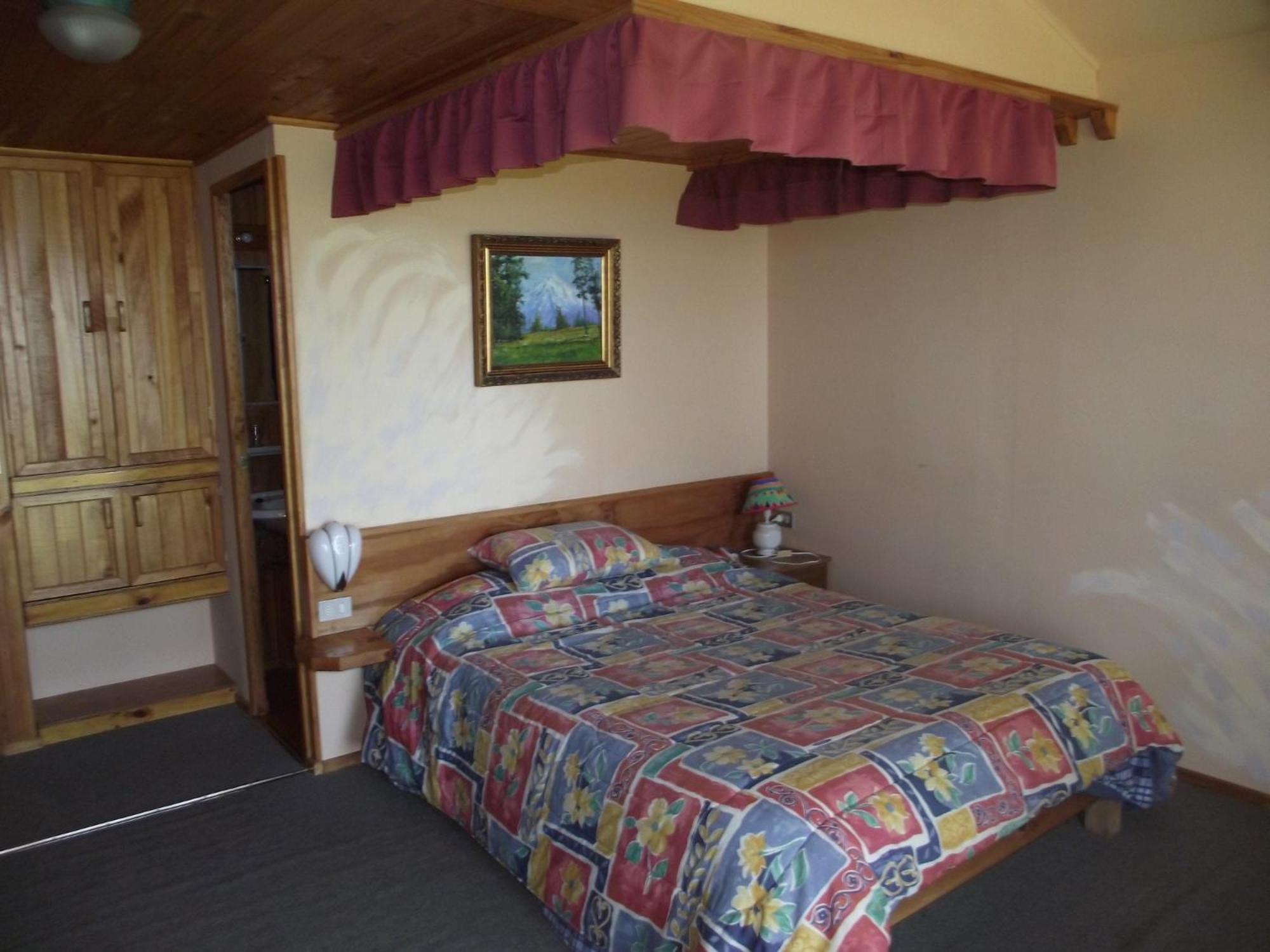 Hostal y Cabañas Mozart