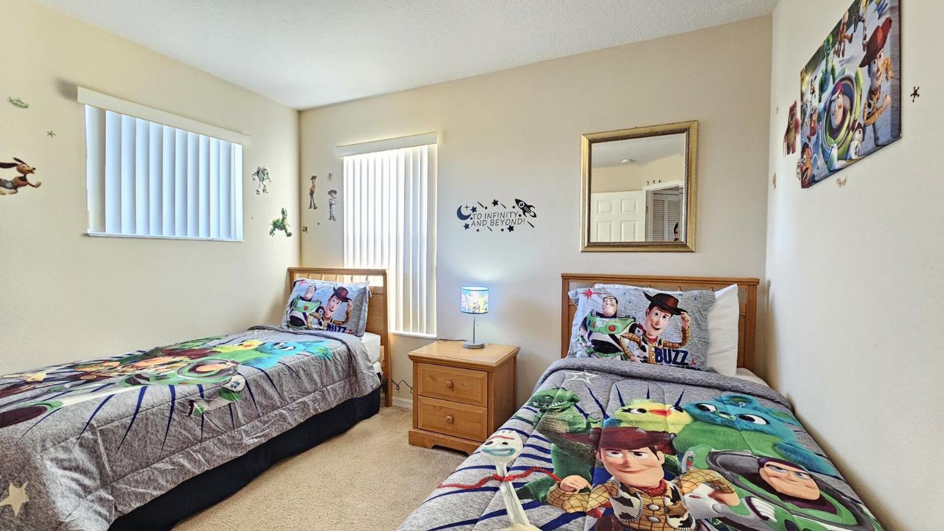 South face Private spa and pool, games room, WiFi, washer dryer, 11 miles to Disney