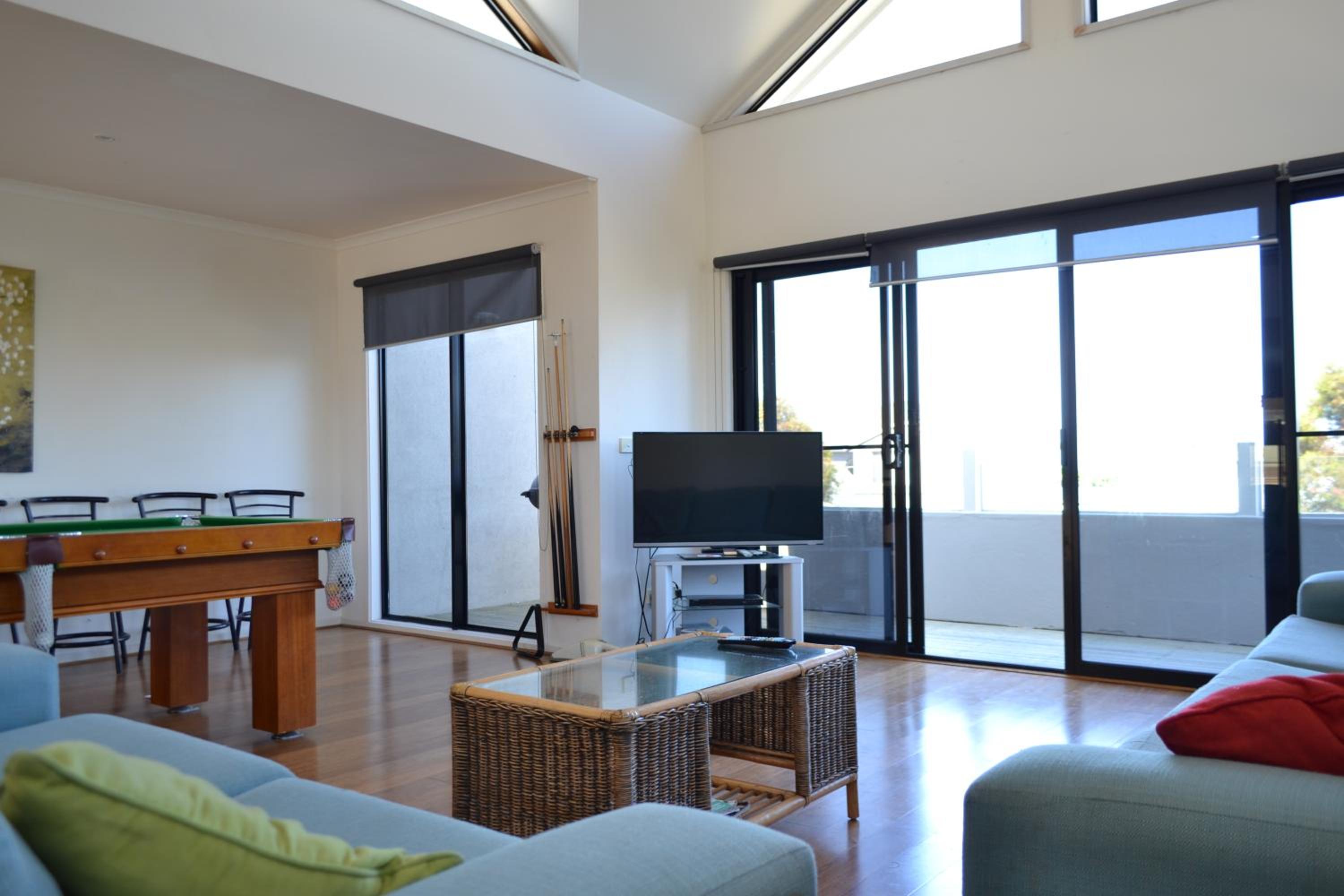 Torquay Vacations - Fischer Torquay by Gold Star Stays - Property Image 1