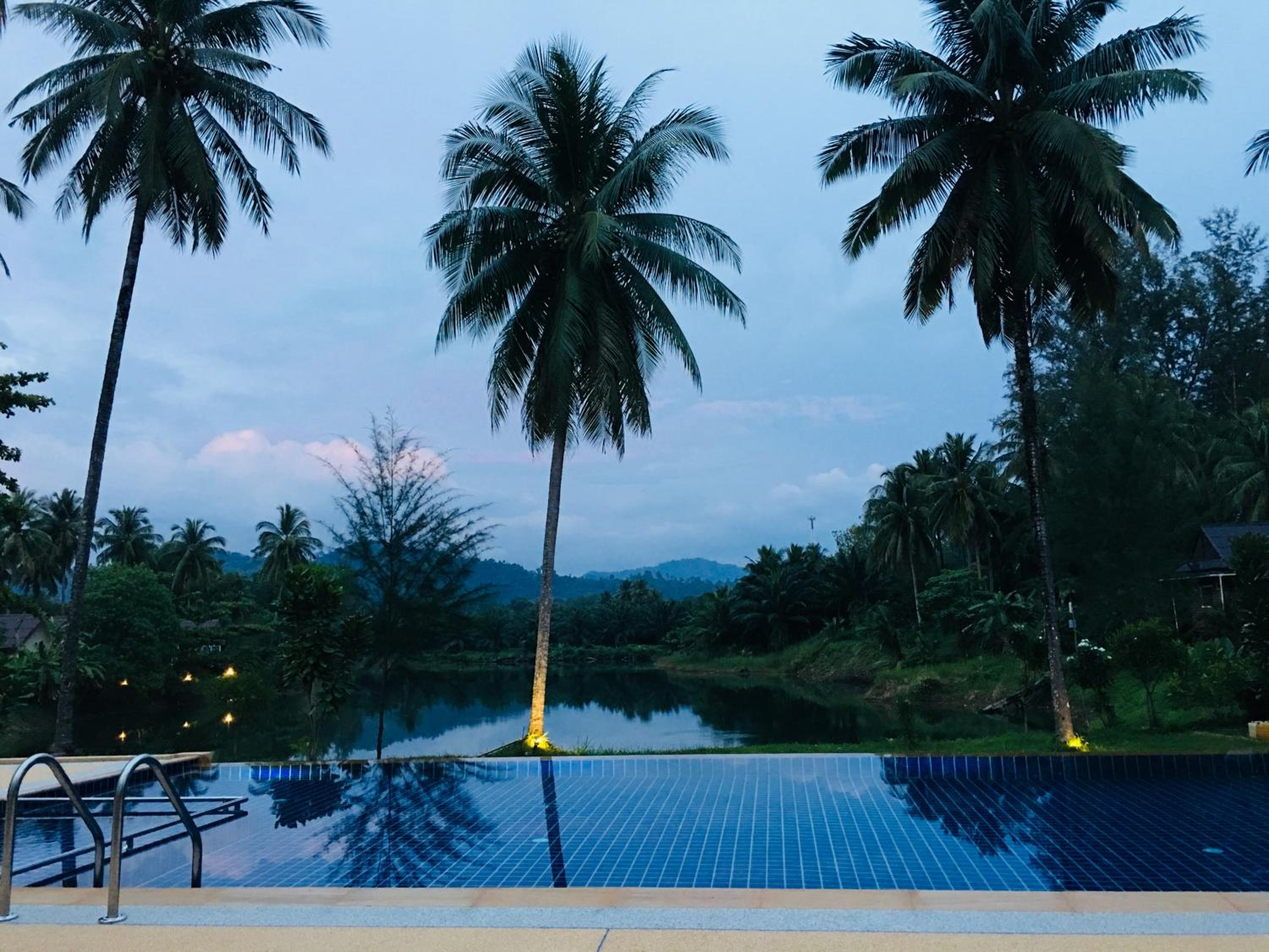 Khao Lak Golden Coconut Resort