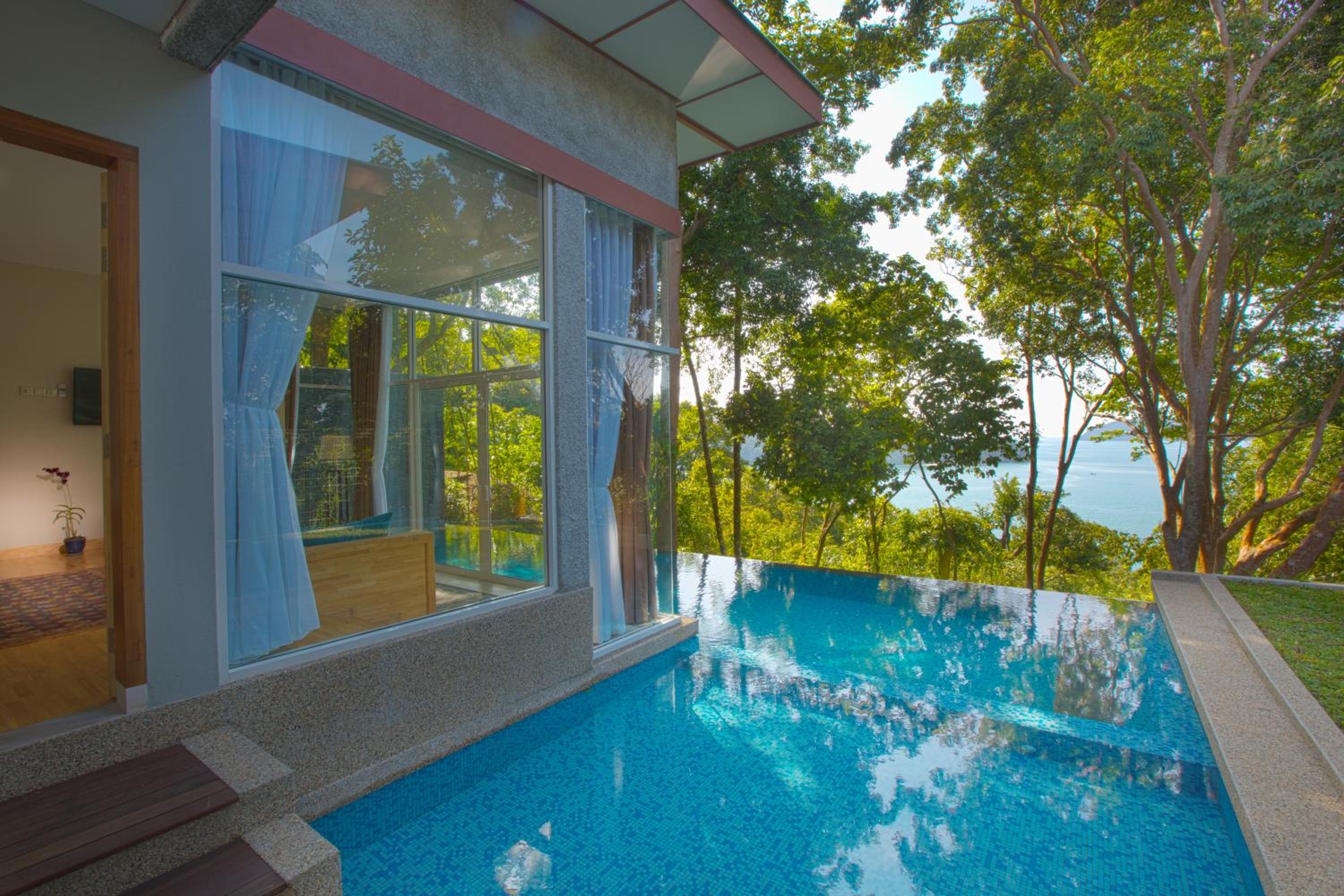 Hotel Ambong Pool Villas - Private Pool