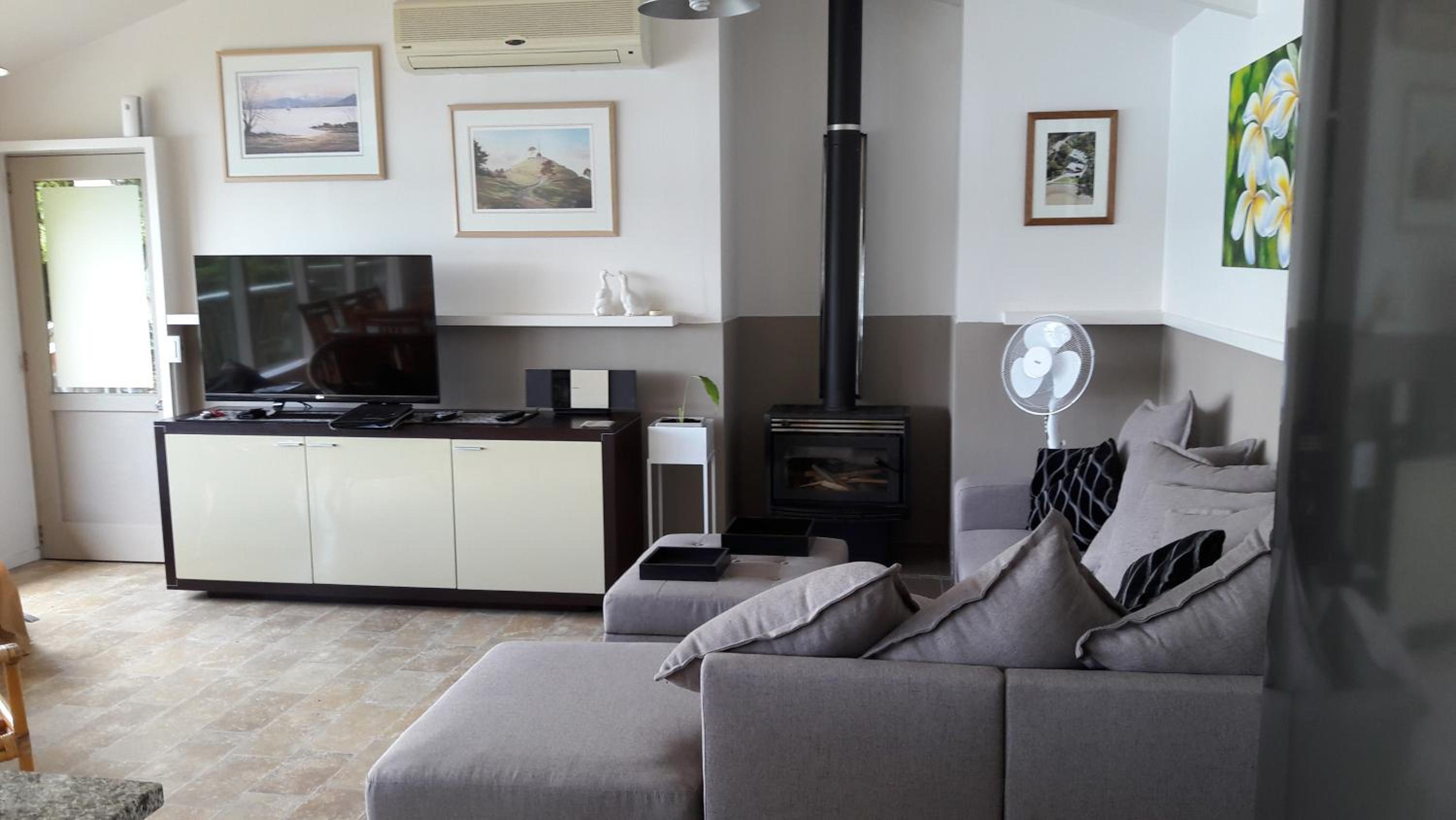Water's Edge Holiday Home view 3