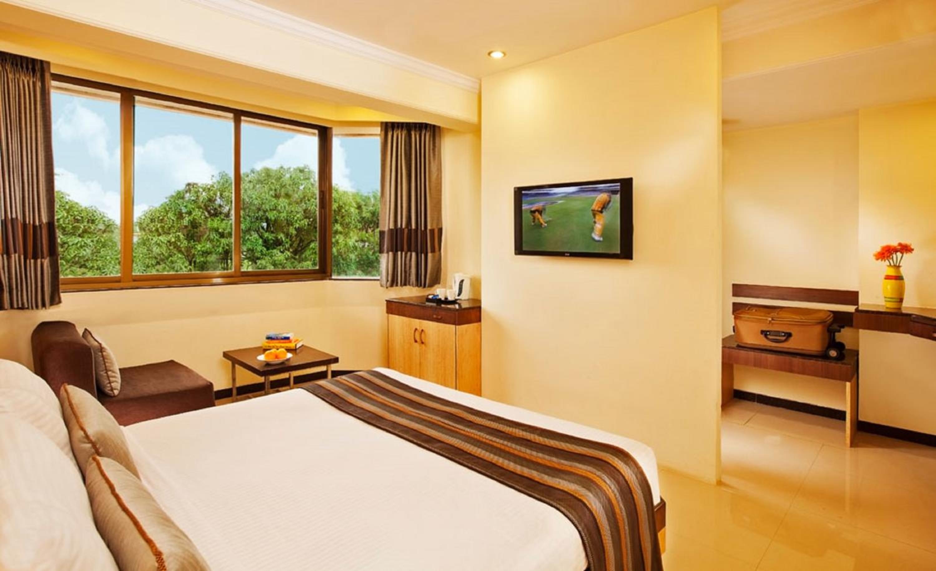 Sterling Lonavala