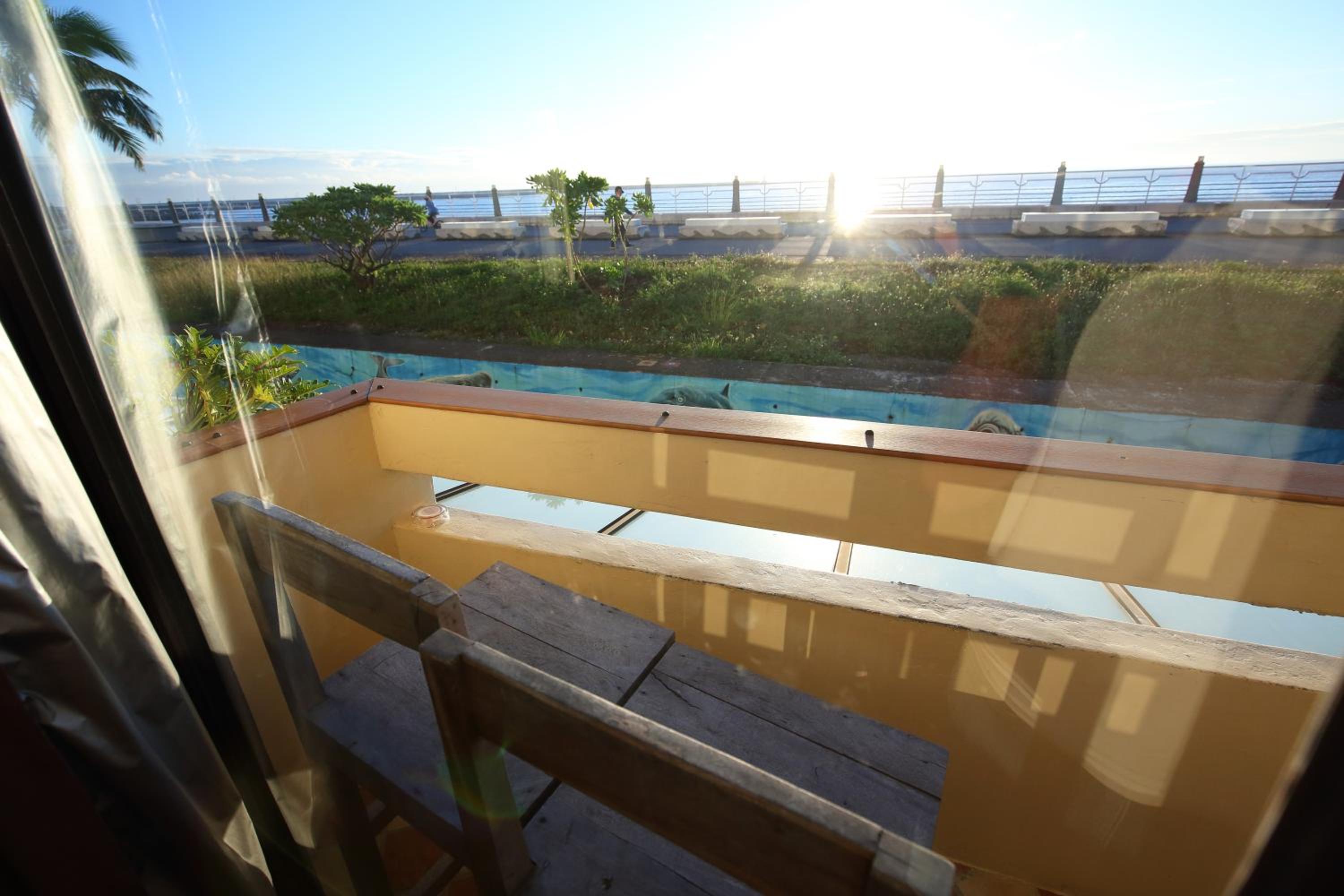 Slow Living Seaview B&B view 4