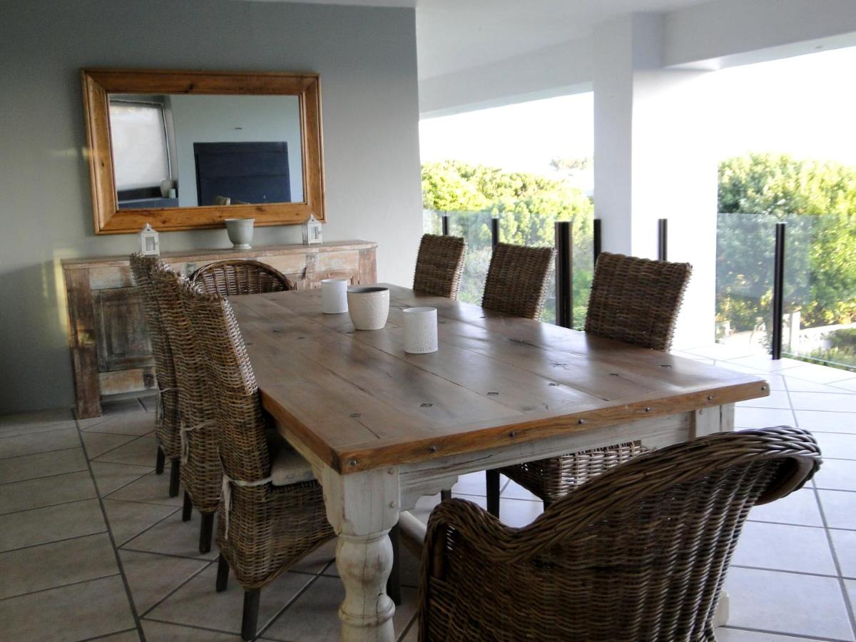 The Owl Tree House, Voelklip, Hermanus view 5