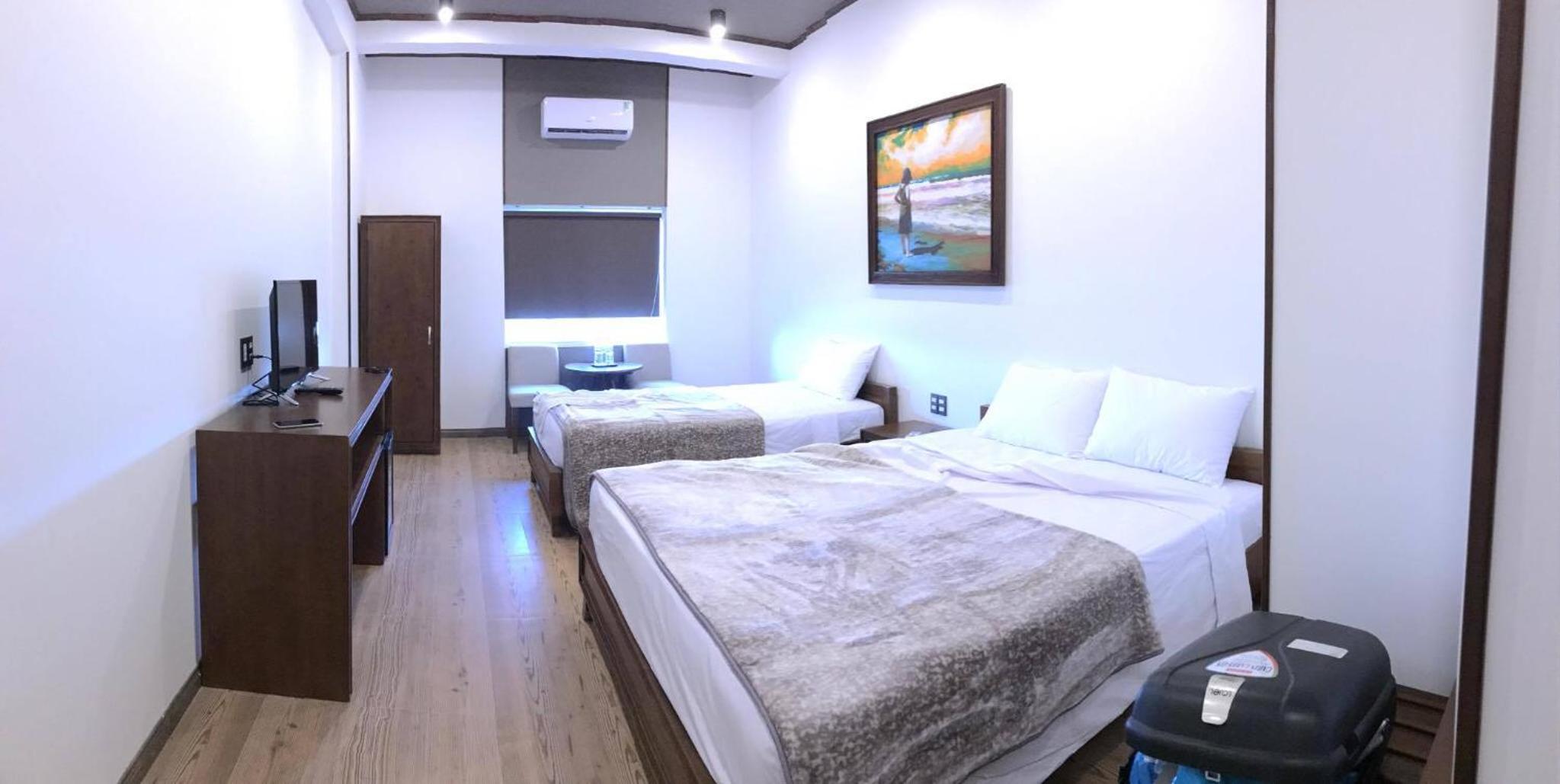 Oceanward Hotel & Resort