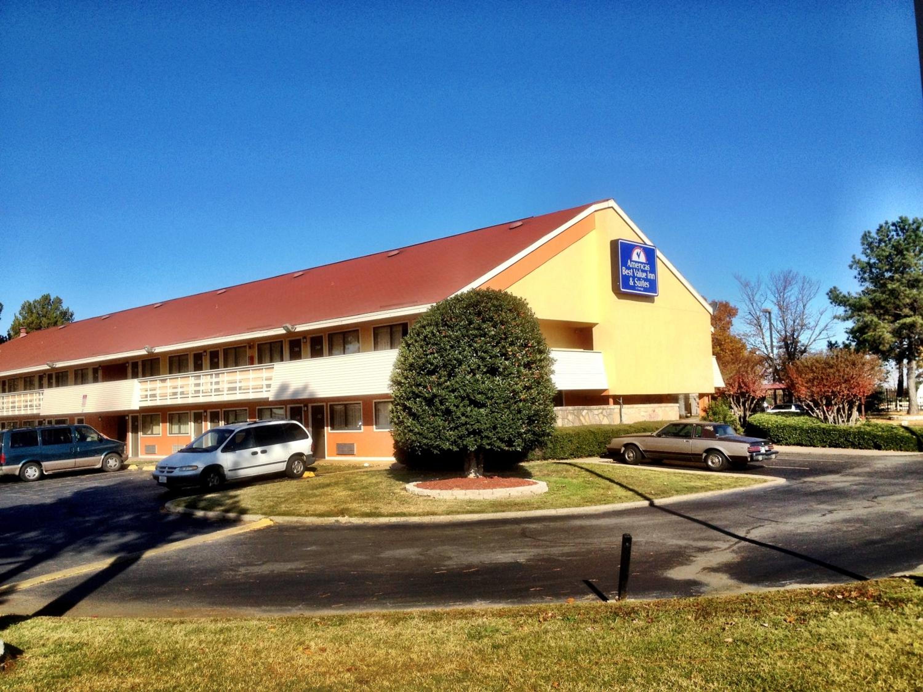 Americas Best Value Inn and Suites Little Rock view 2