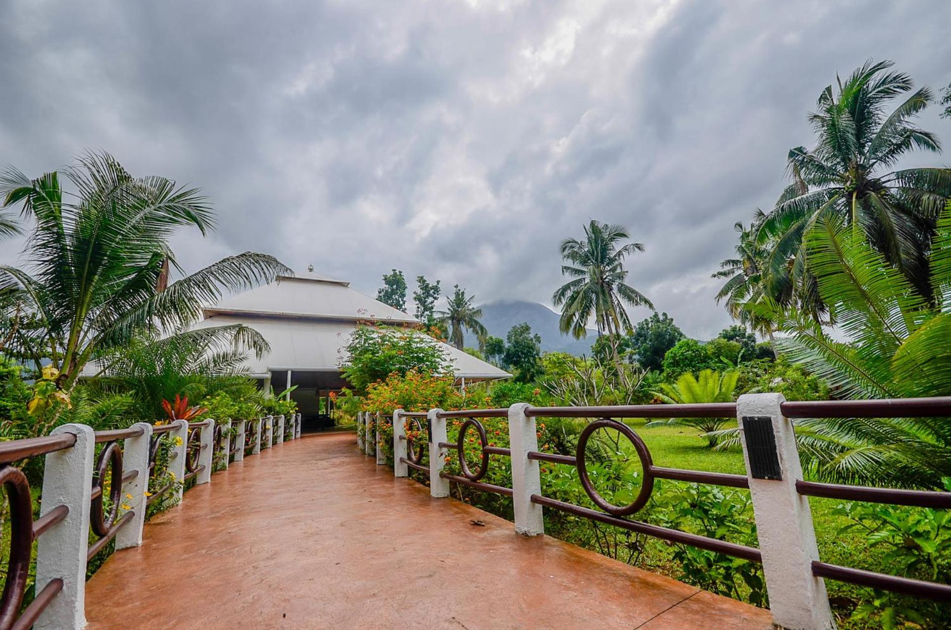 Daluyon Beach and Mountain Resort — photo 43