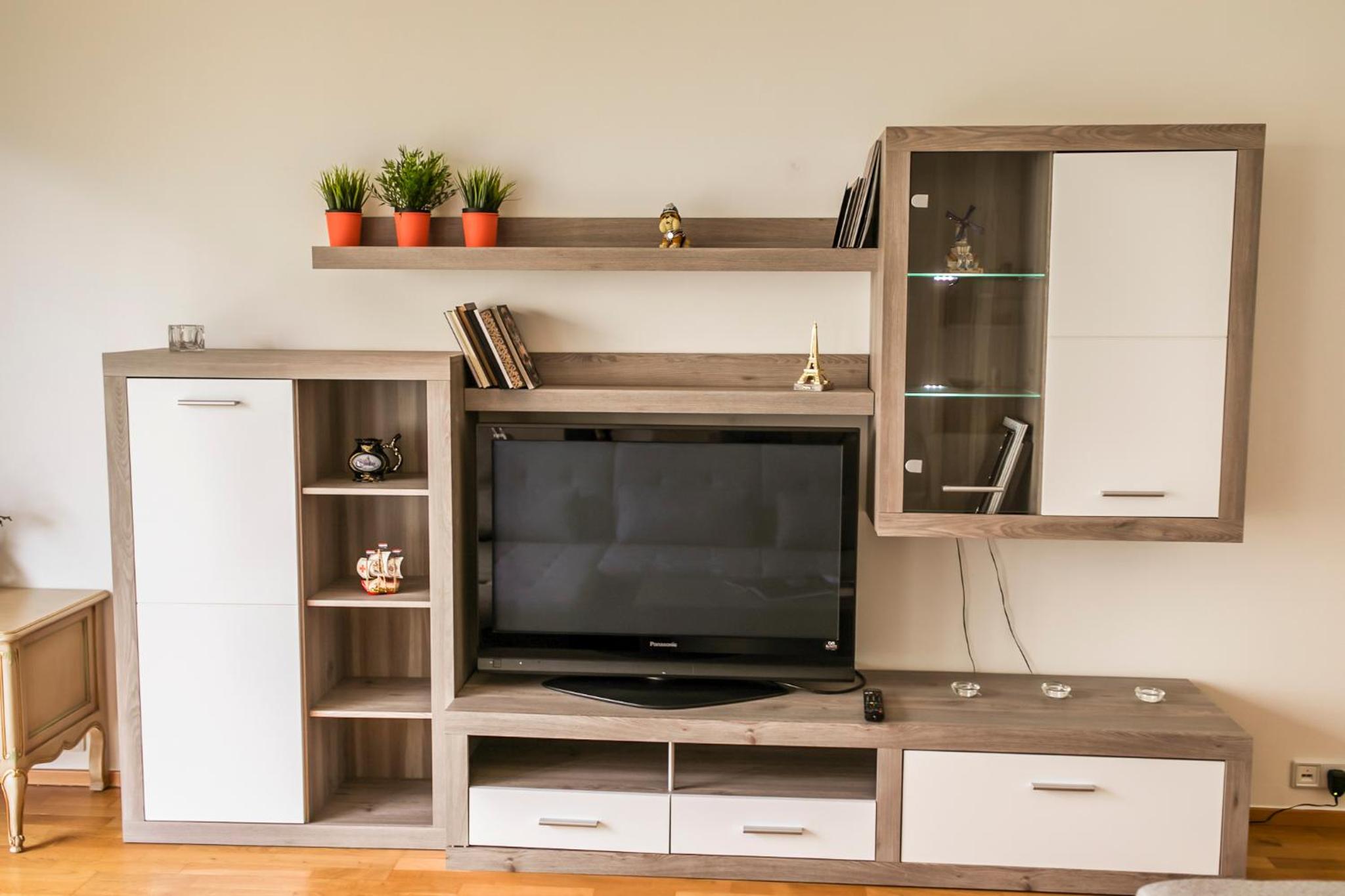 Spacious 130 m2 Apartment Near Center 2 Free Parking