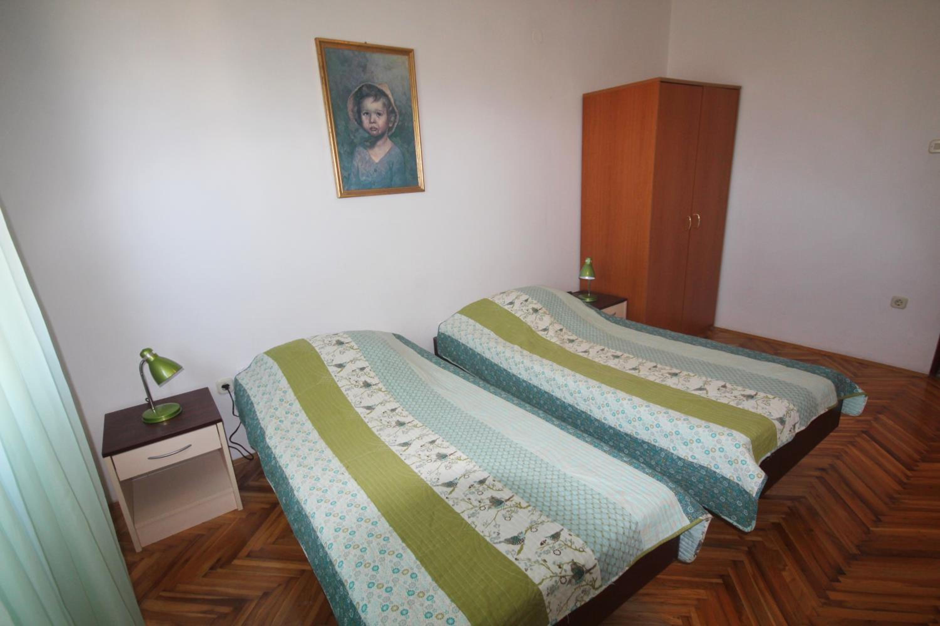 Photo 32