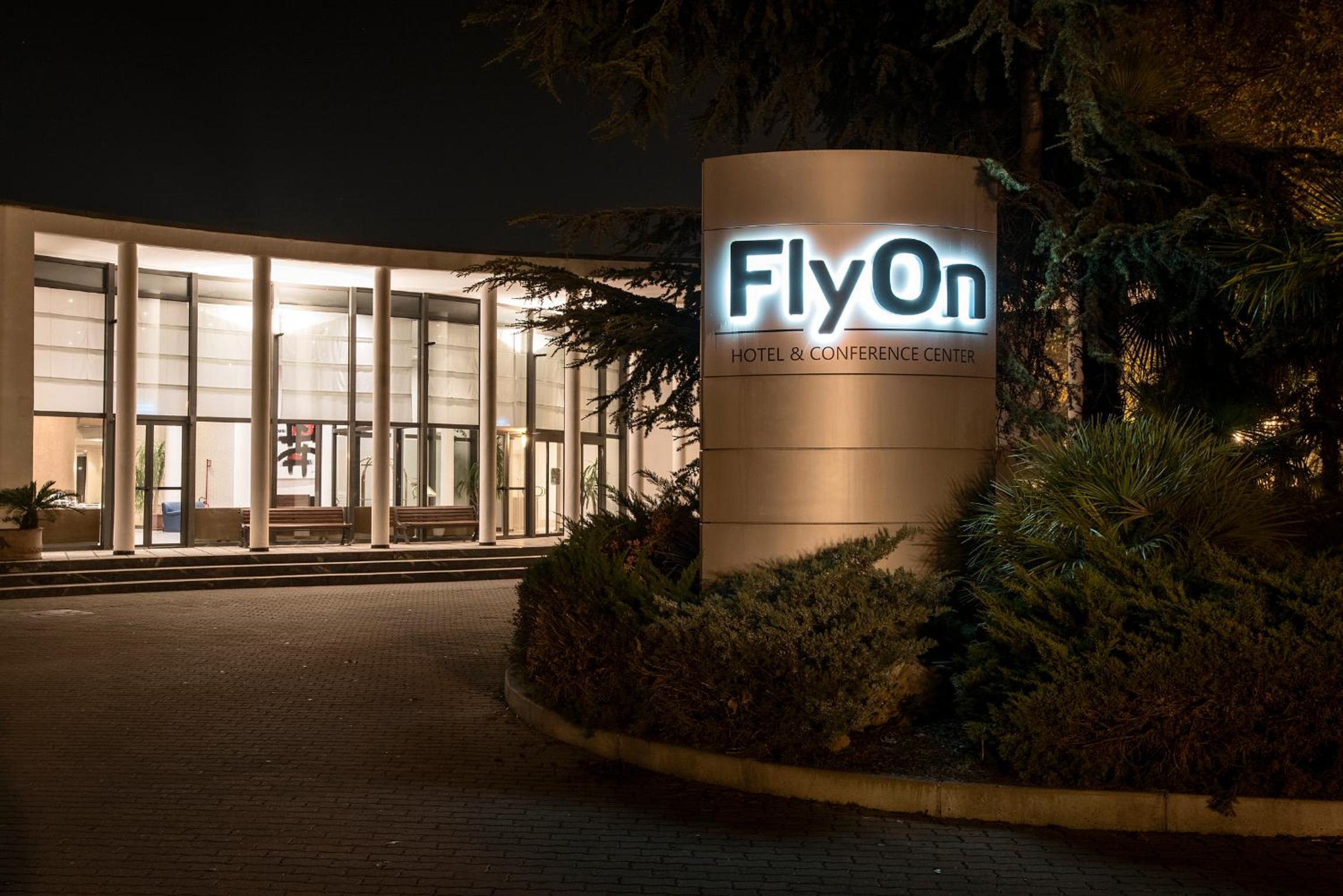 FlyOn Hotel & Conference Center — Bologna