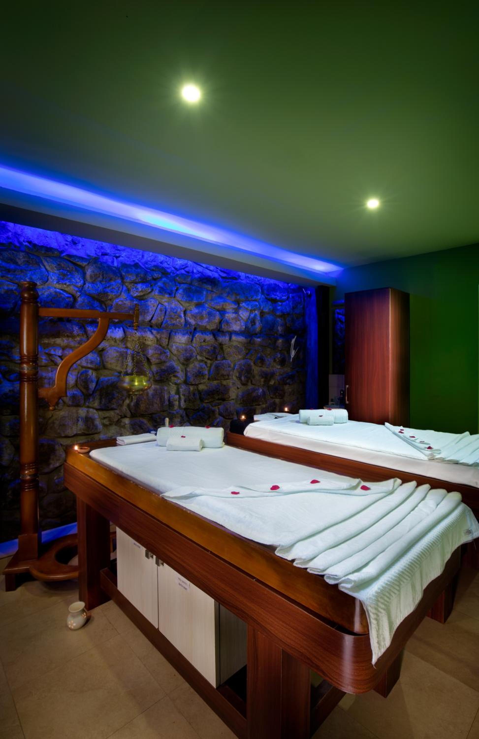 Munnar Tea Hills Resort - MTHR
