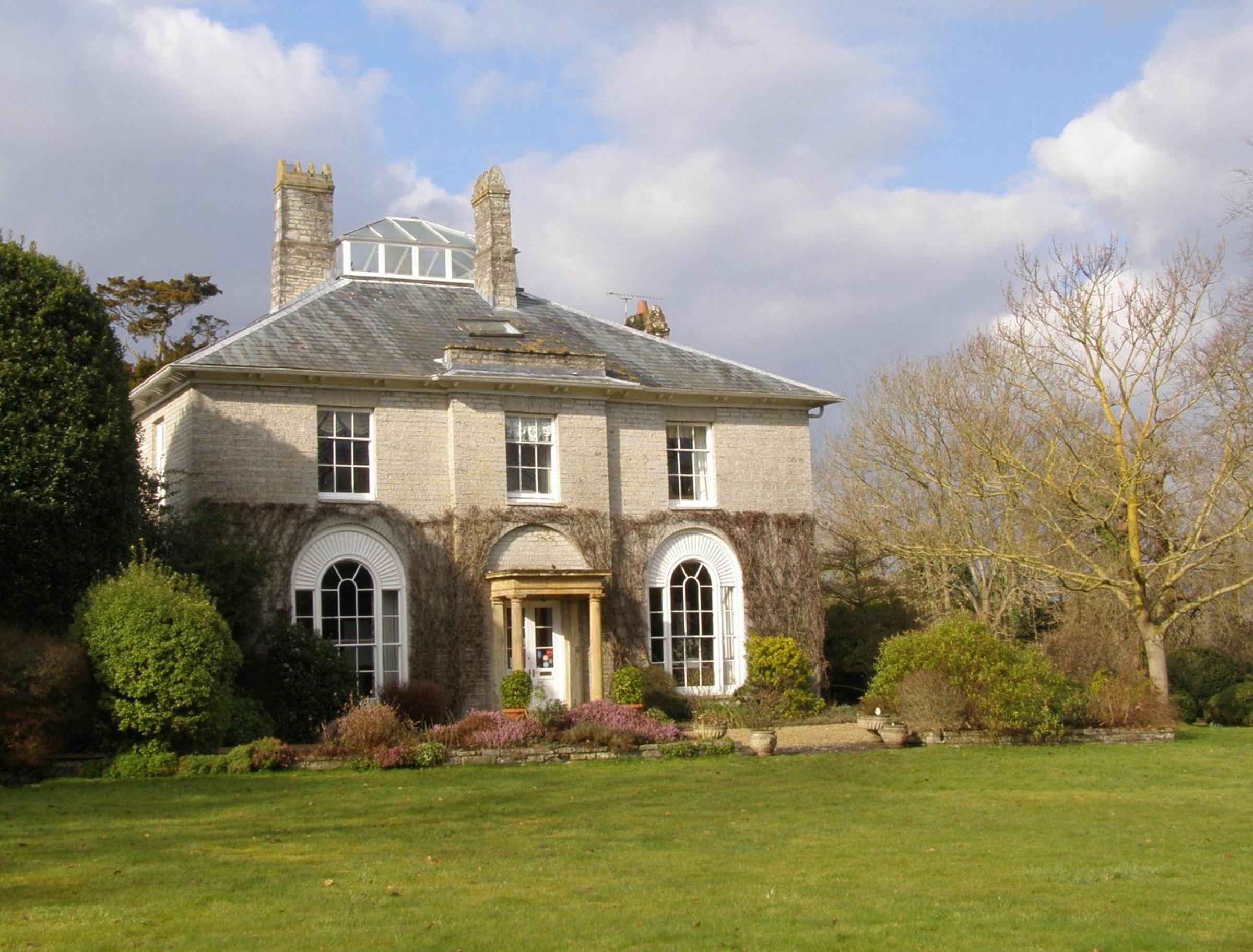 The Lynch Country House