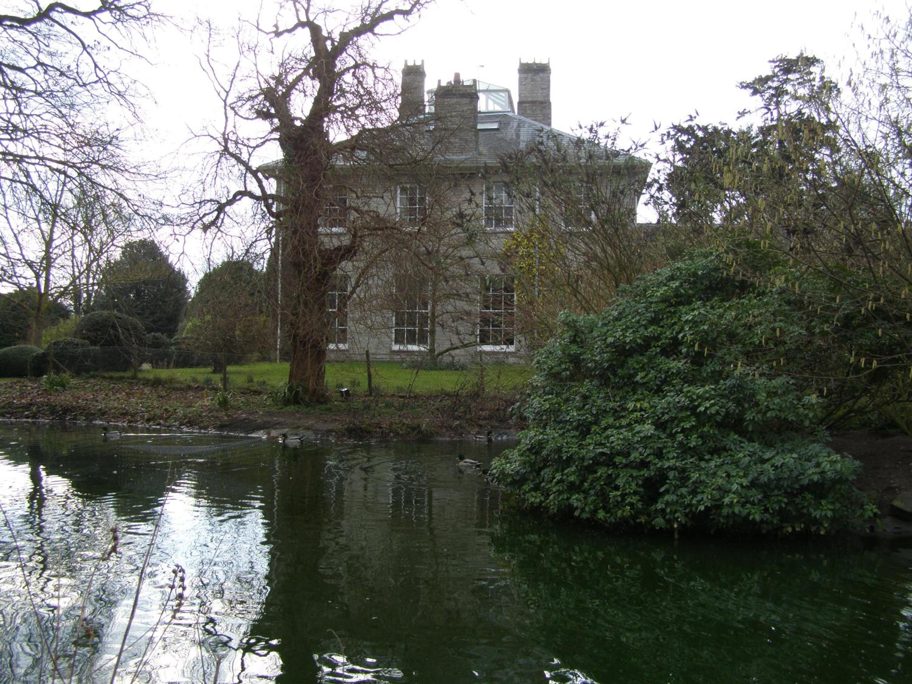 The Lynch Country House
