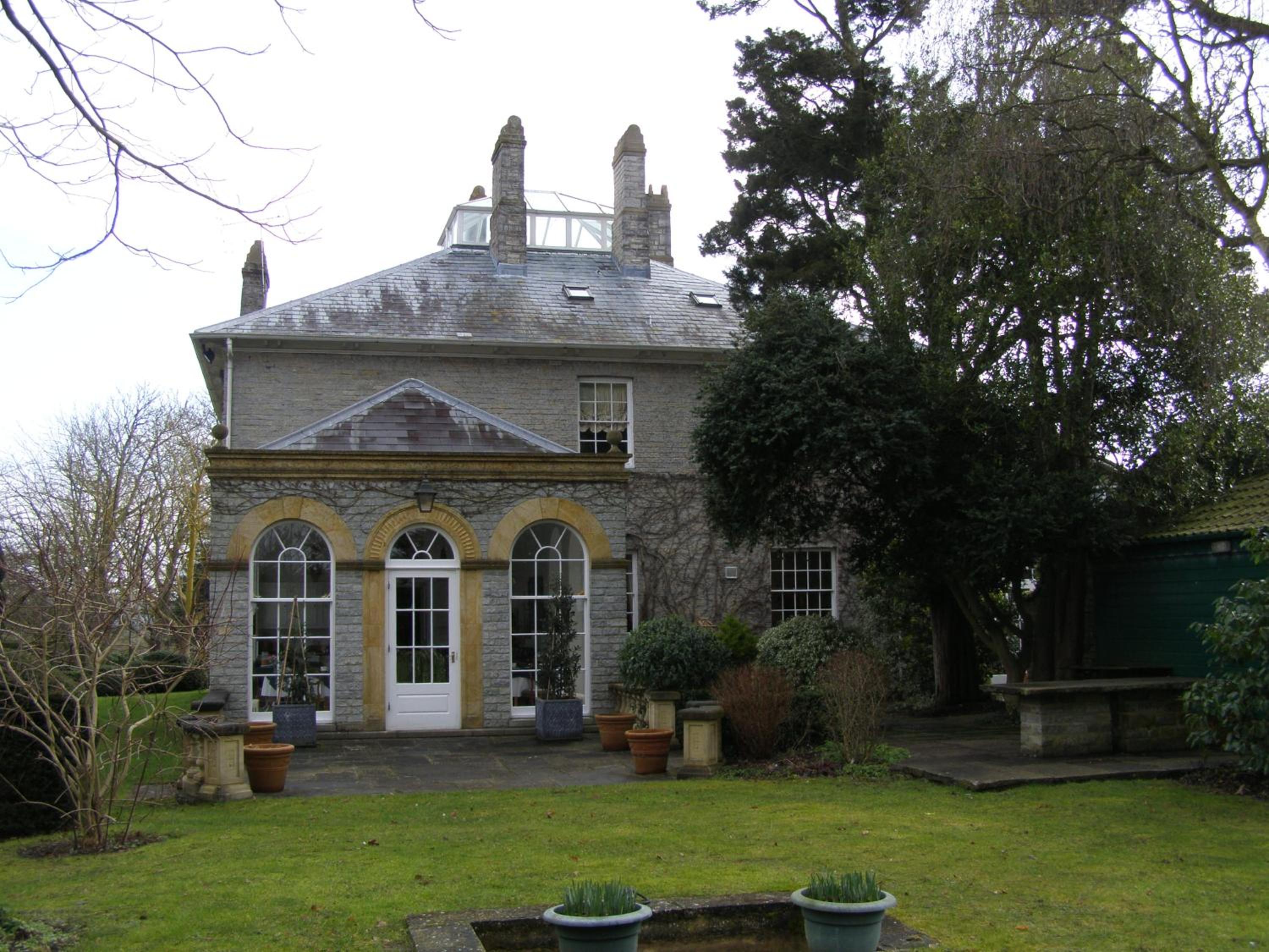 The Lynch Country House