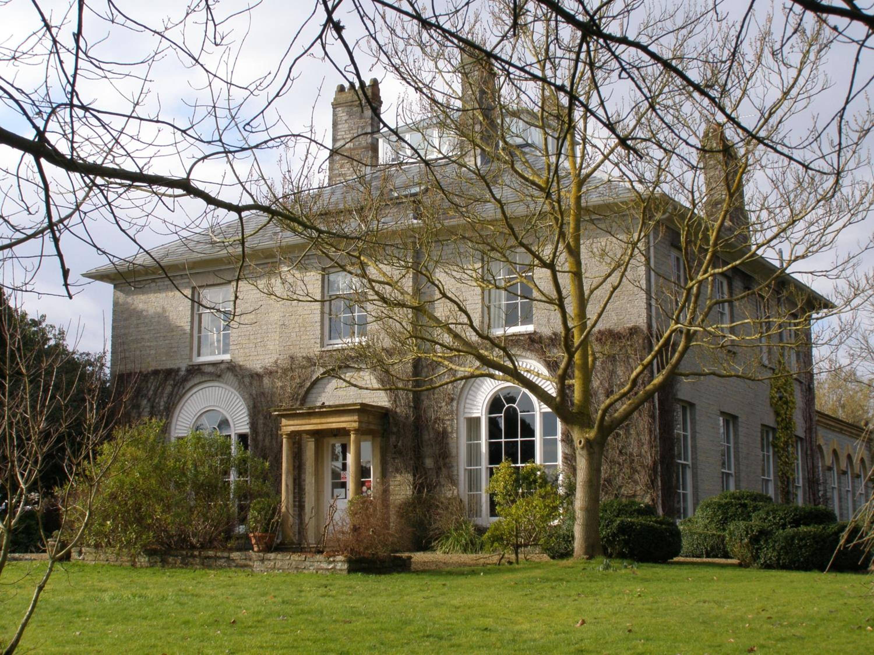 The Lynch Country House