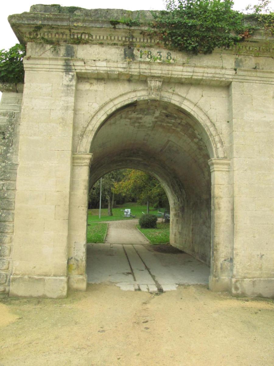Photo 12