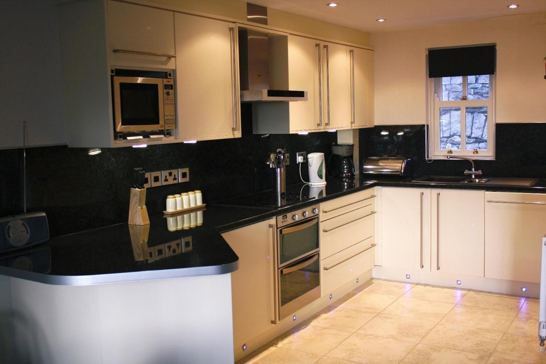 5 Laurel Court view 2