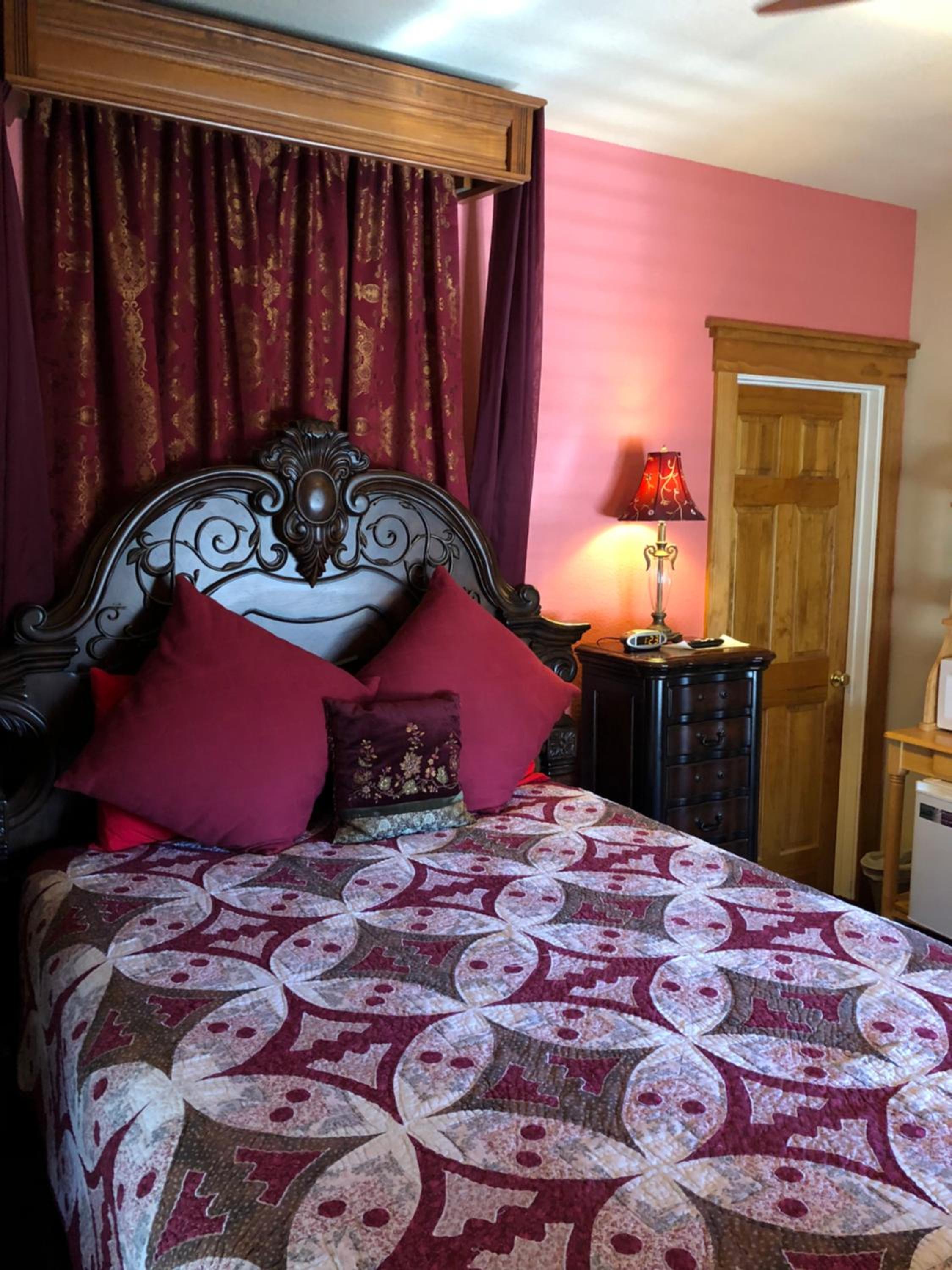 All Seasons Inn