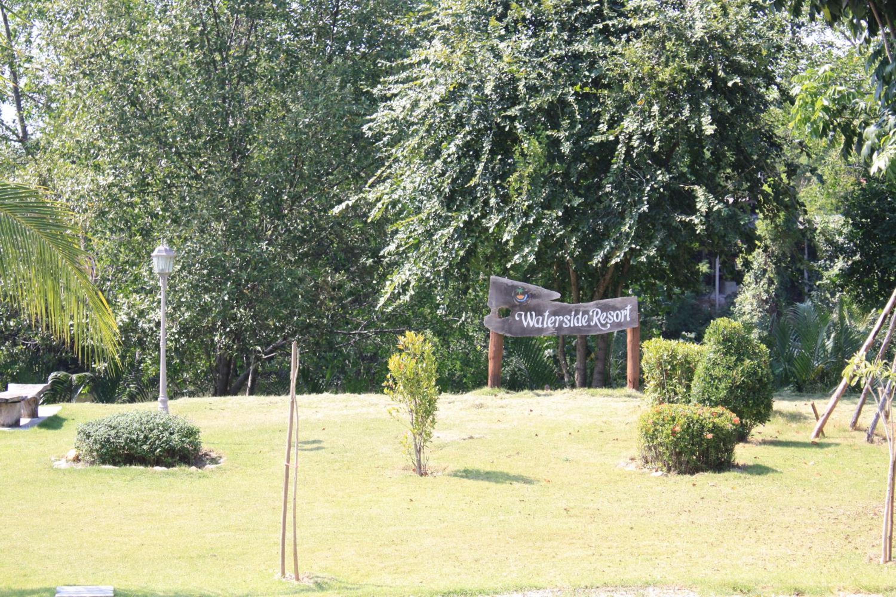 Waterside Resort