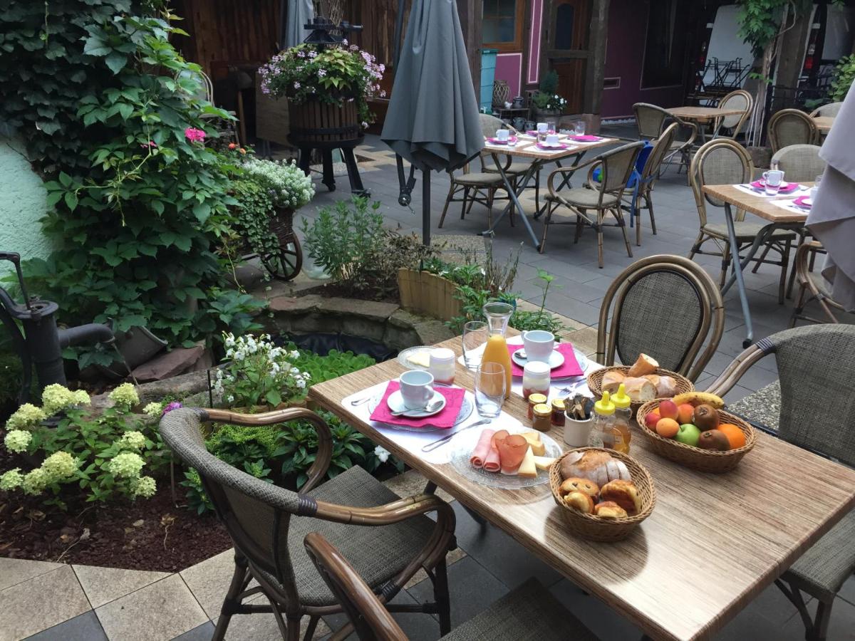outdoor BBQ area