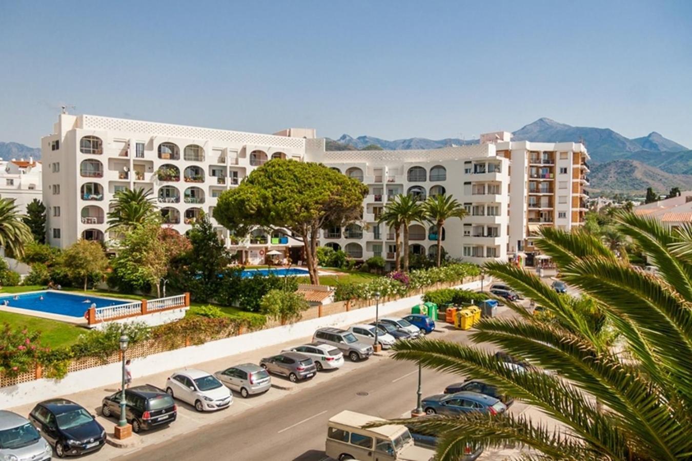 Carabeo Rocamar Nerja view 5