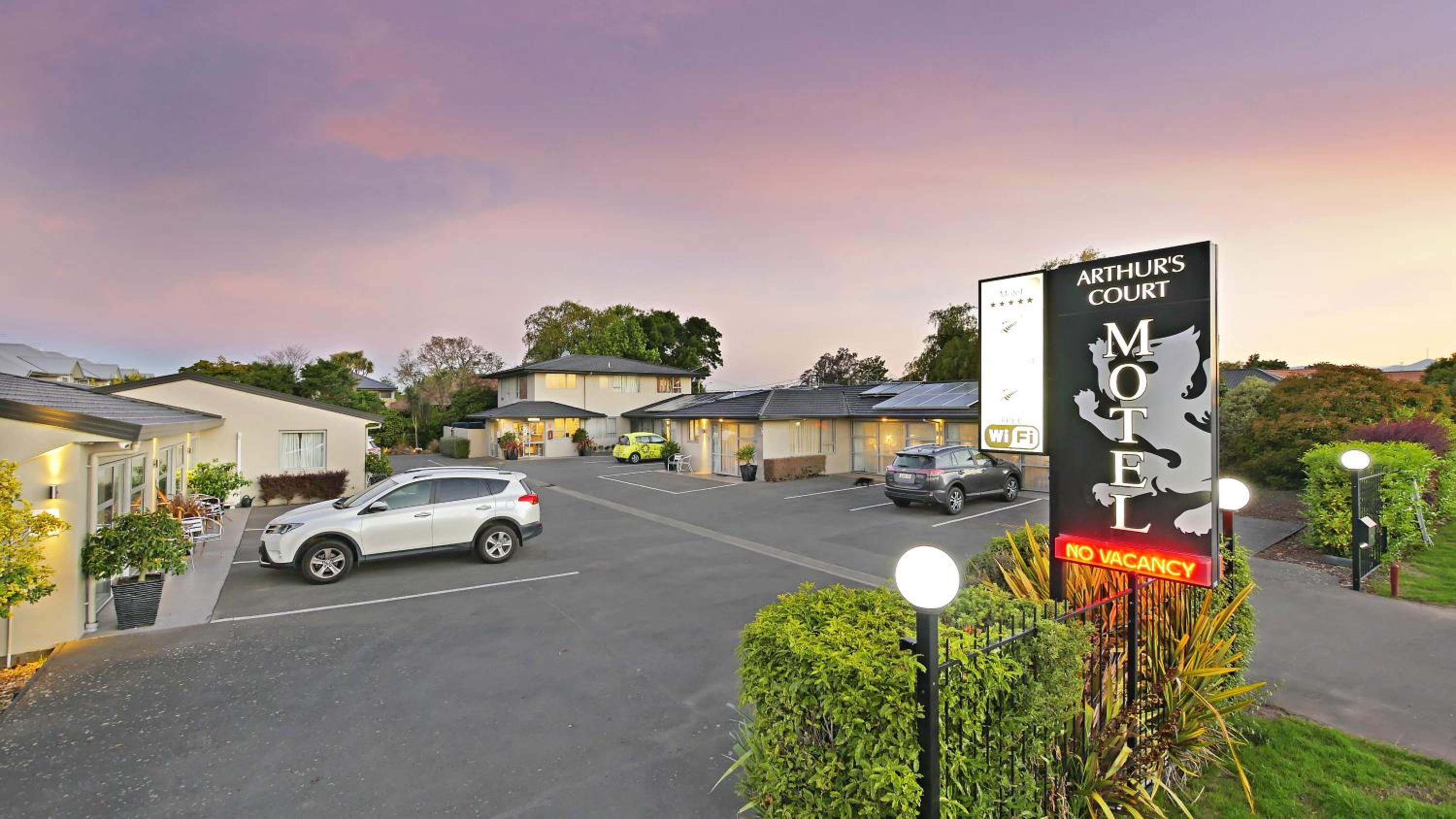 Arthur's Court Motor Lodge view 3