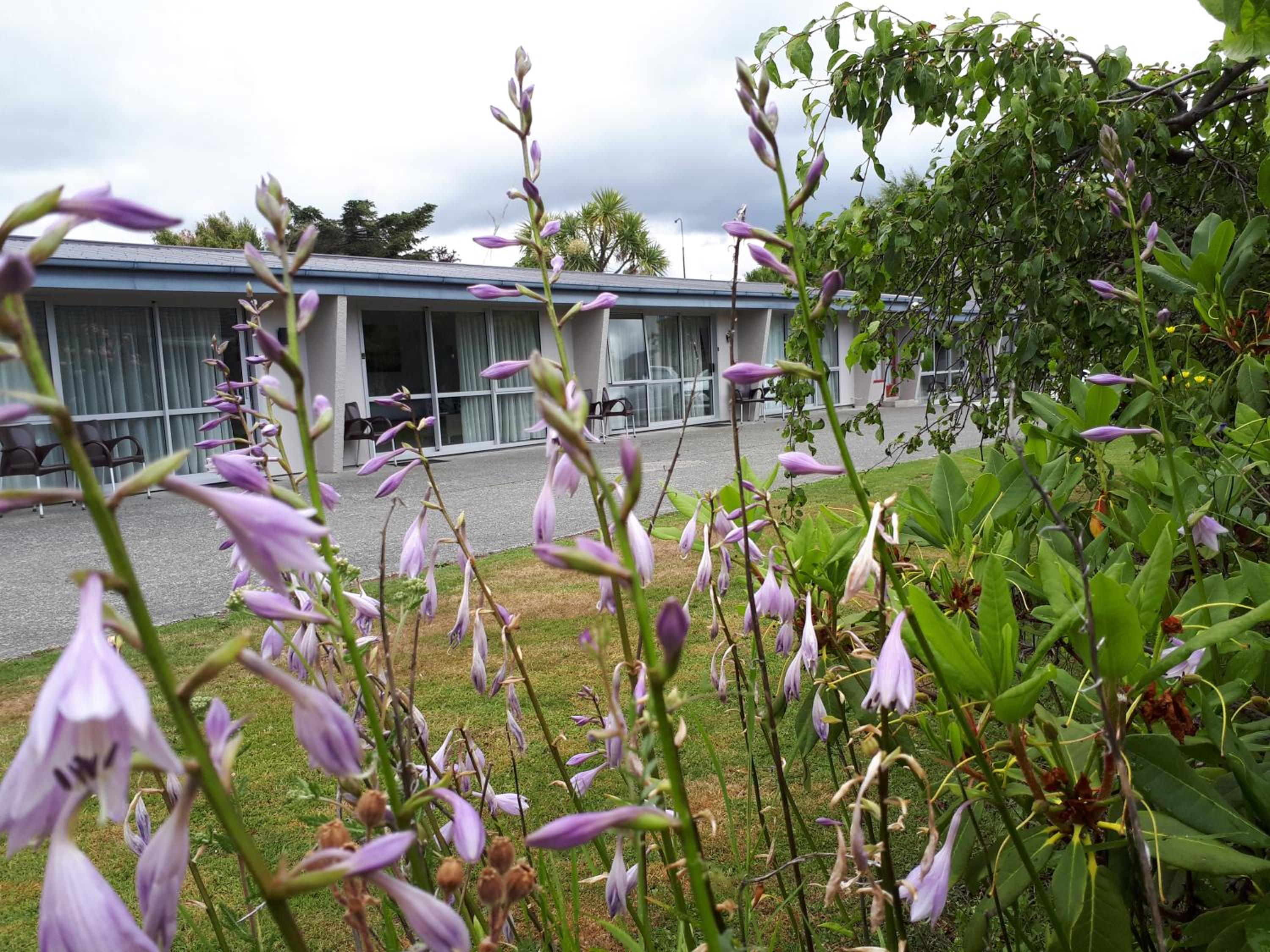 Edgewater Motel